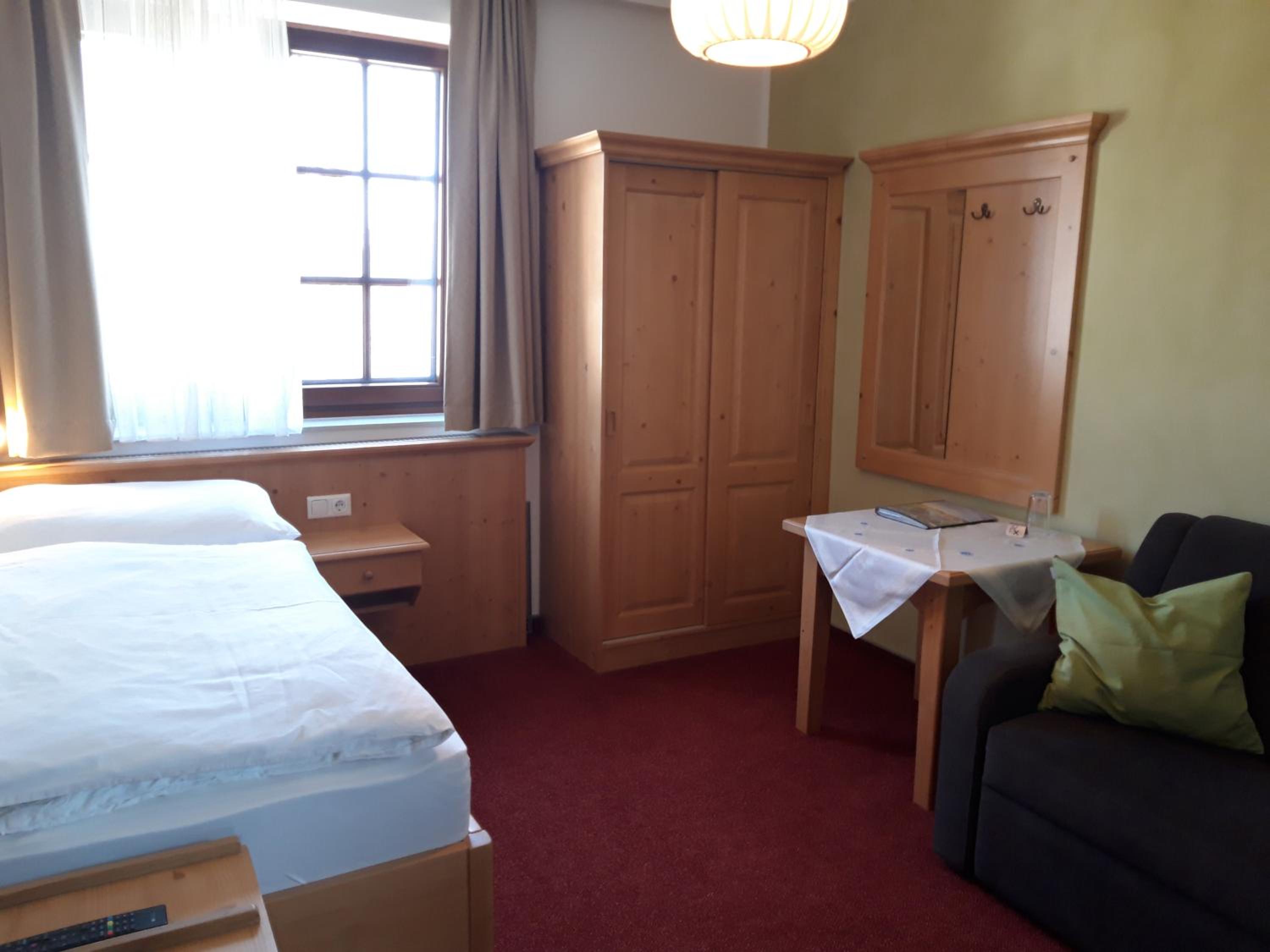 Single Room photo 2