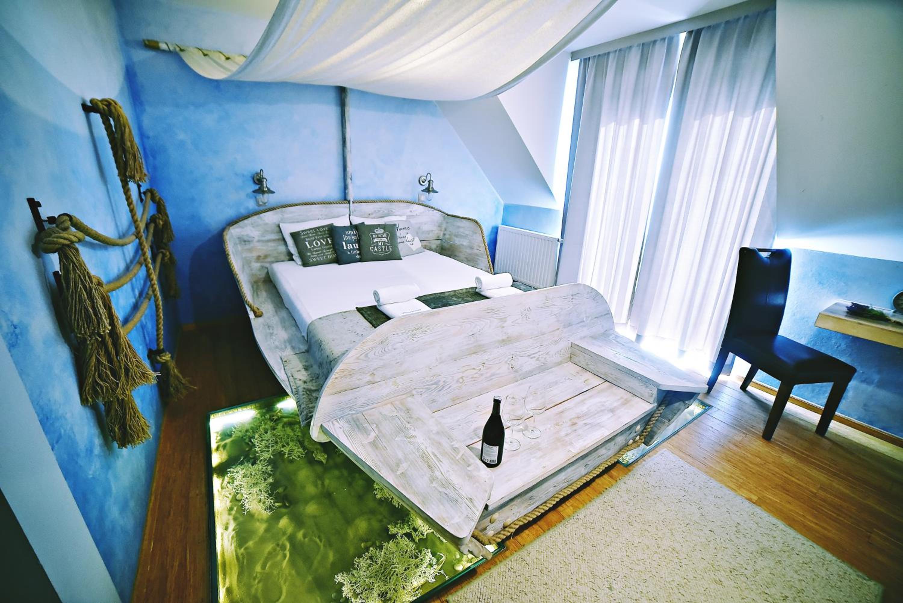 Standard Double Room - Photo 5