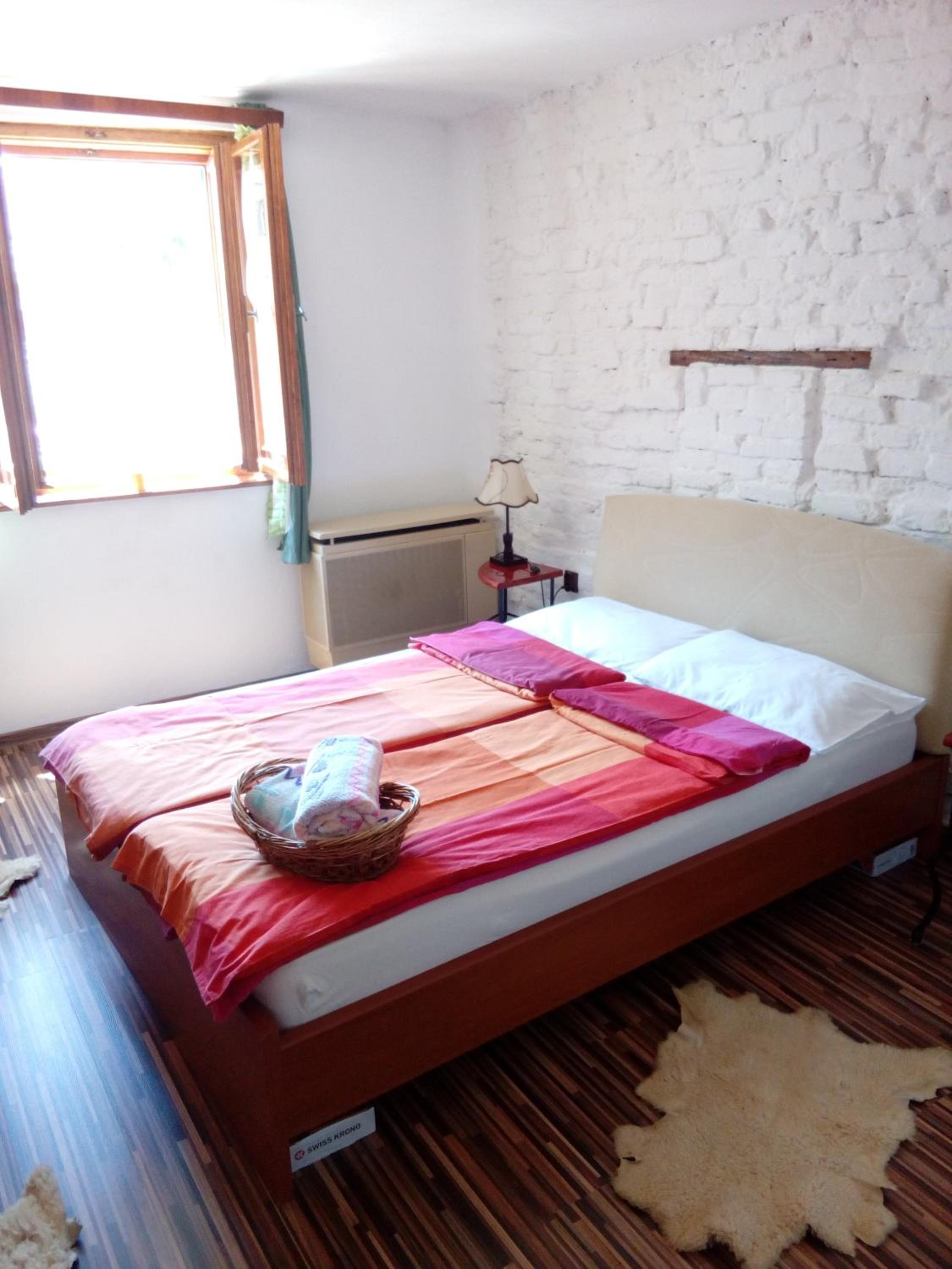 Queen Room with Garden View - Photo 9