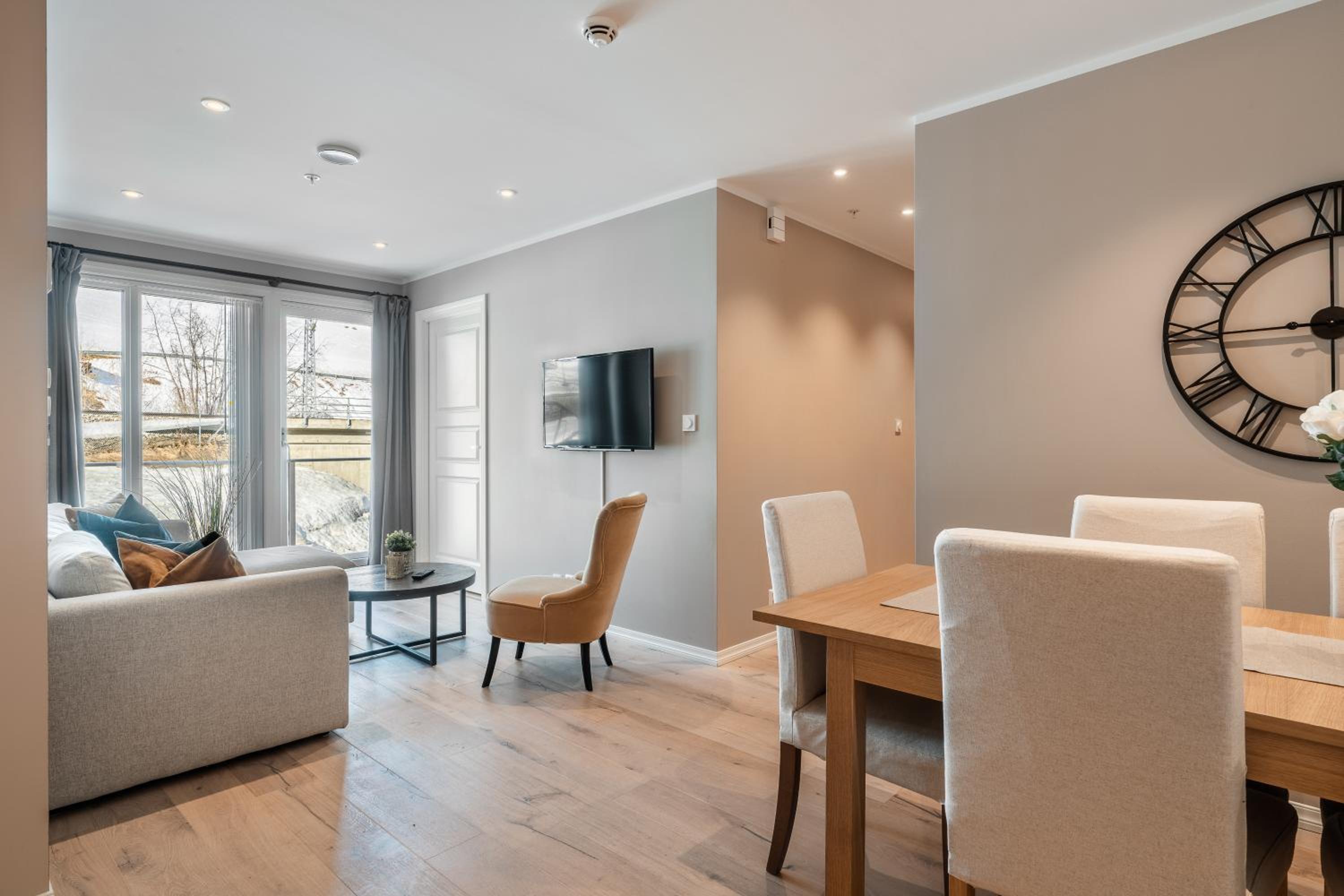 Deluxe Apartment