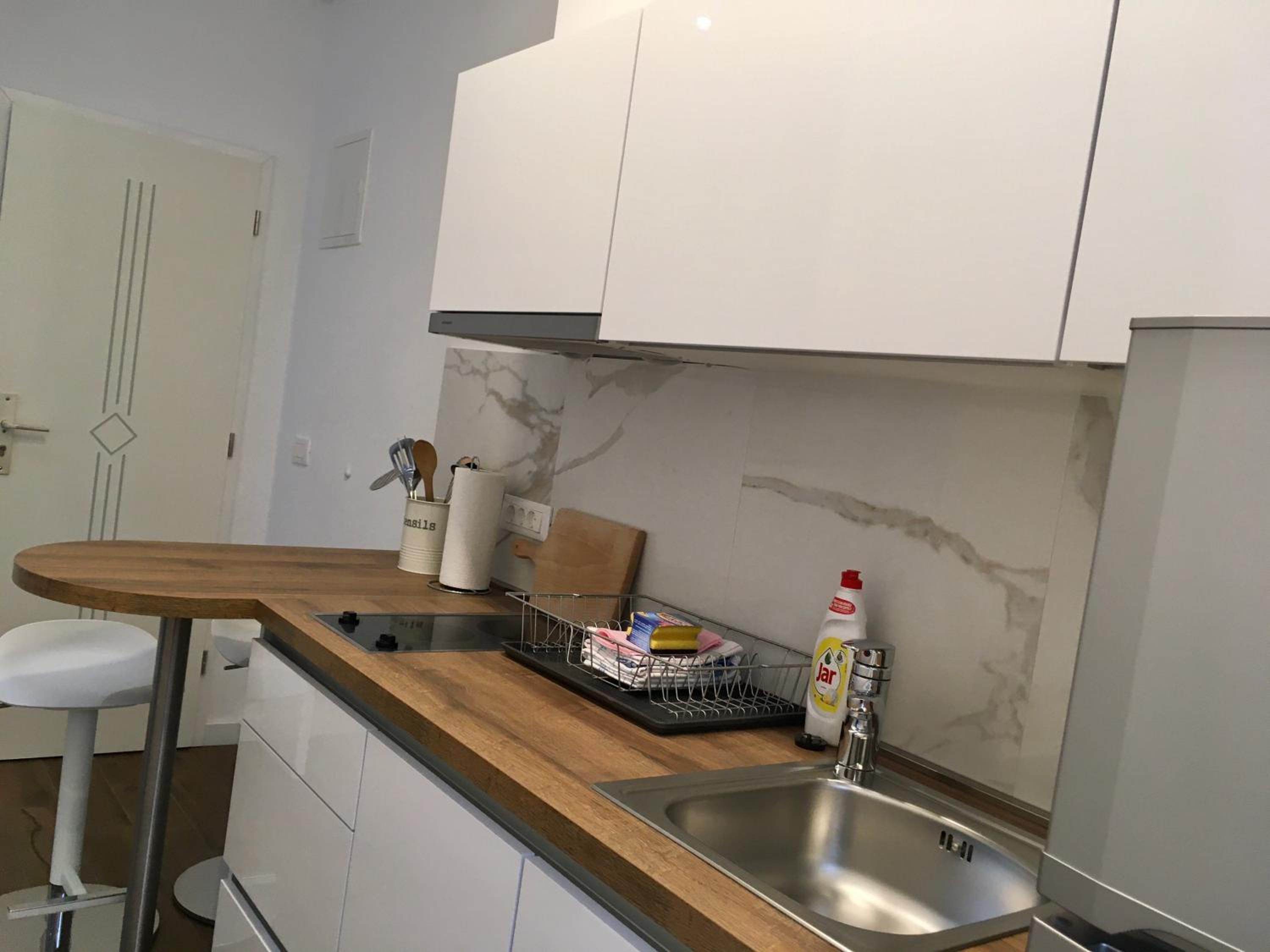 Apartment 03 photo 3