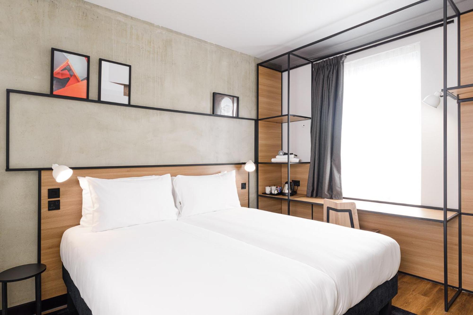 Standard Twin Room with en suite