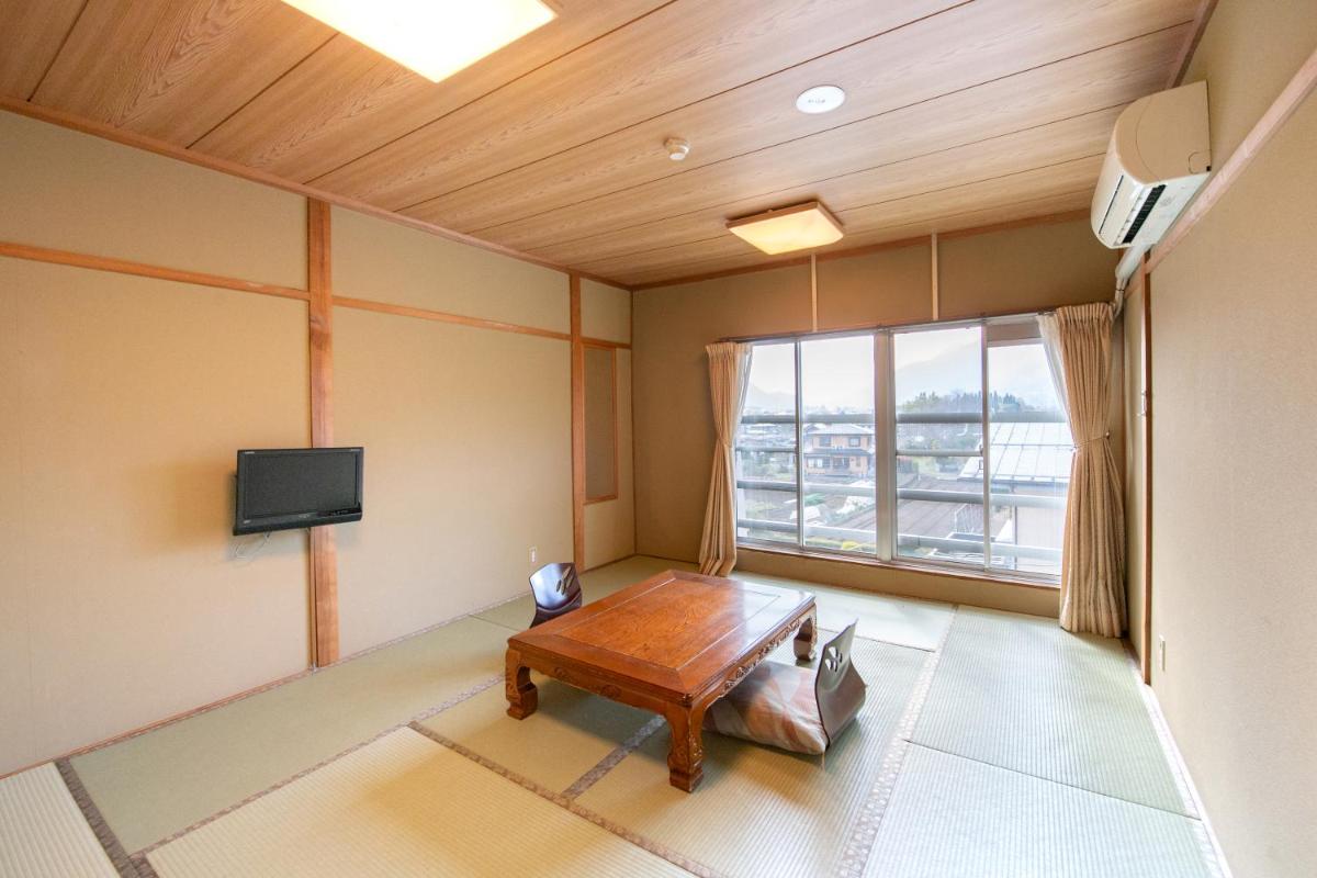 Japanese-Style Room - Non-Smoking (3 Adult) photo 3