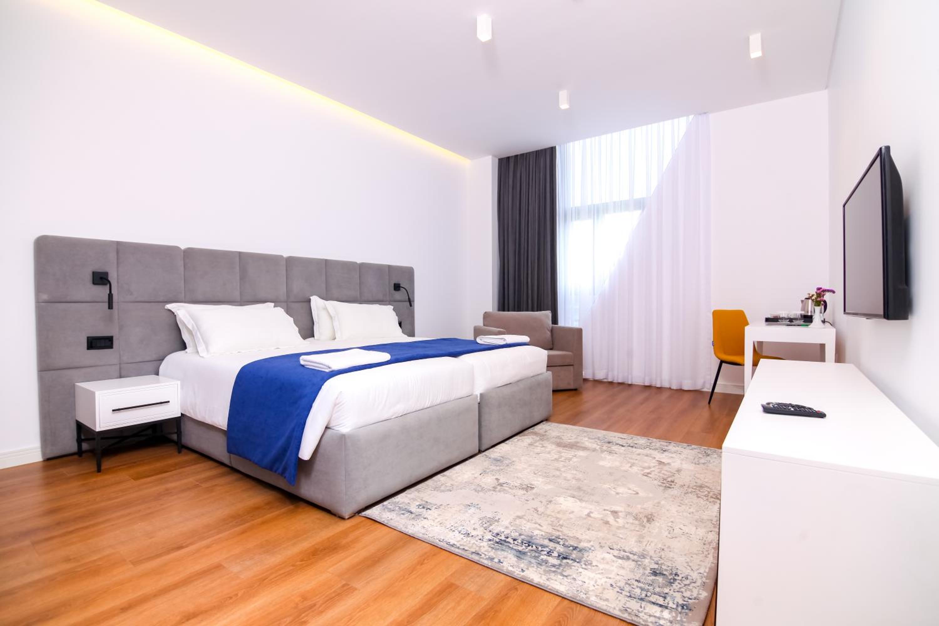Suite photo 1
