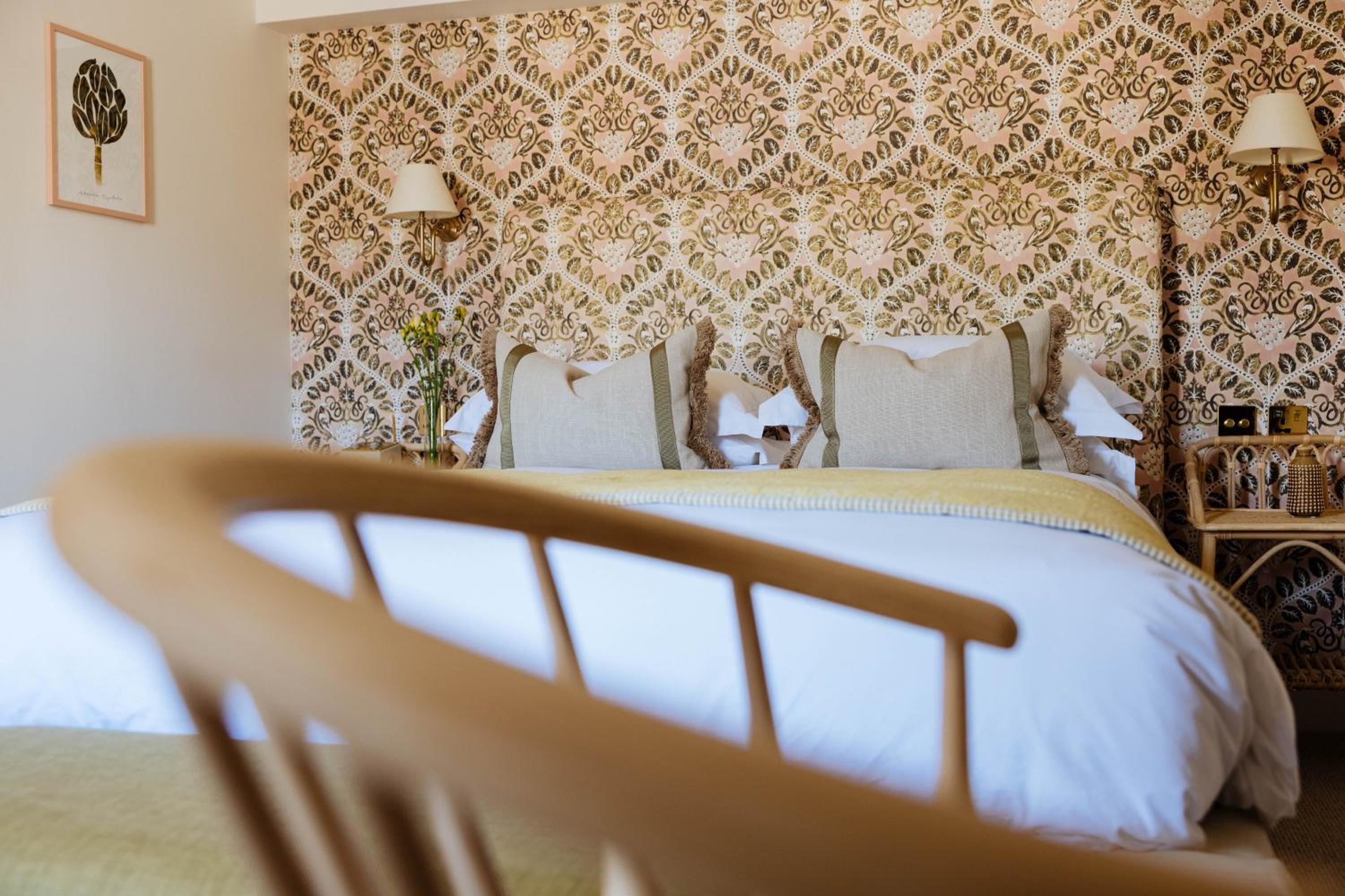 Deluxe King Room photo 3