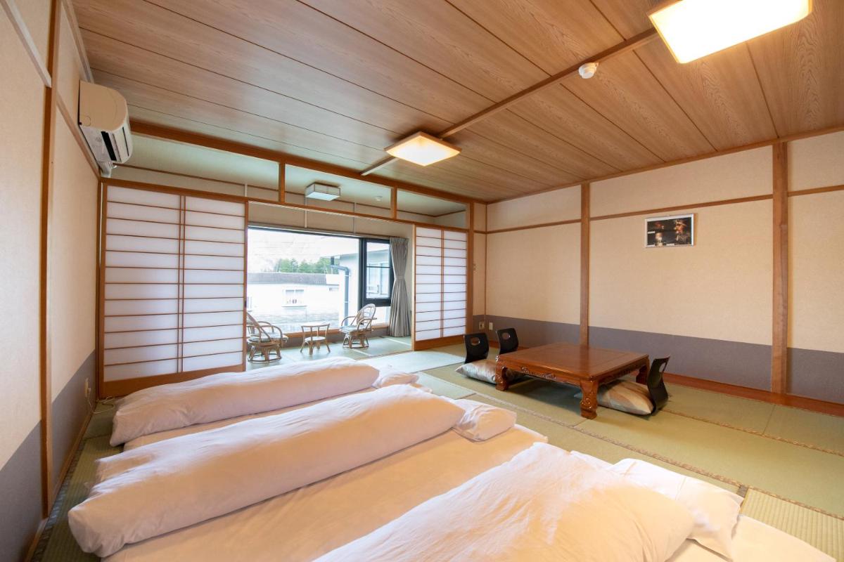 Japanese-Style Room - Non-Smoking (4 Adult)  photo 3