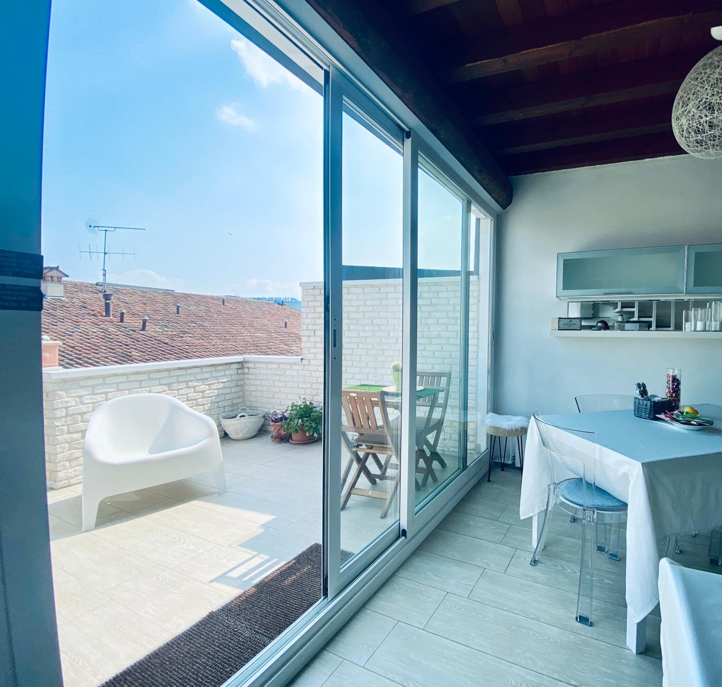 Two-Bedroom Penthouse Apartment with Terrace - Photo 21