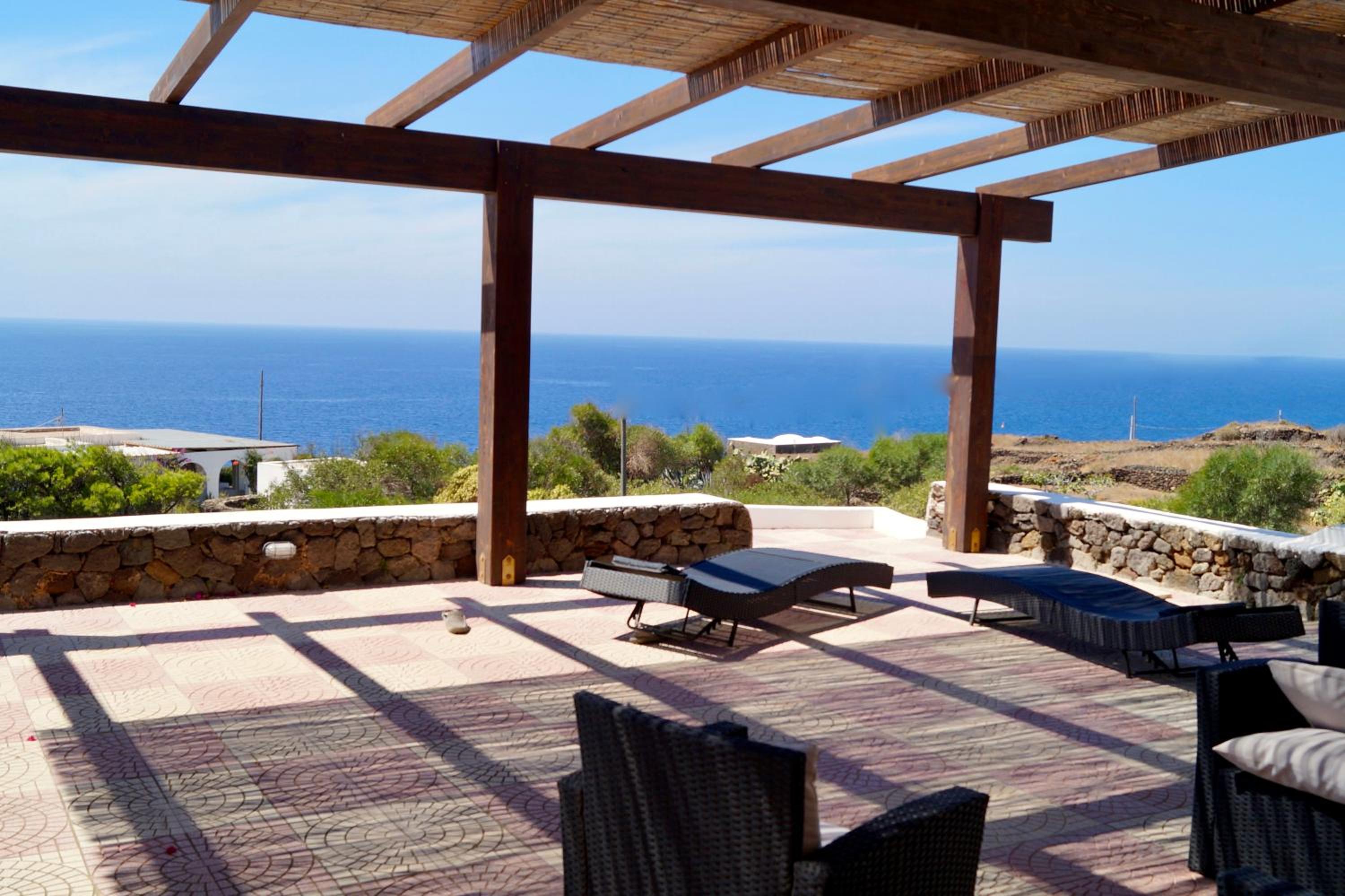 Superior : Three-Bedroom Villa  with Panoramic Terrace and Sea View photo 2
