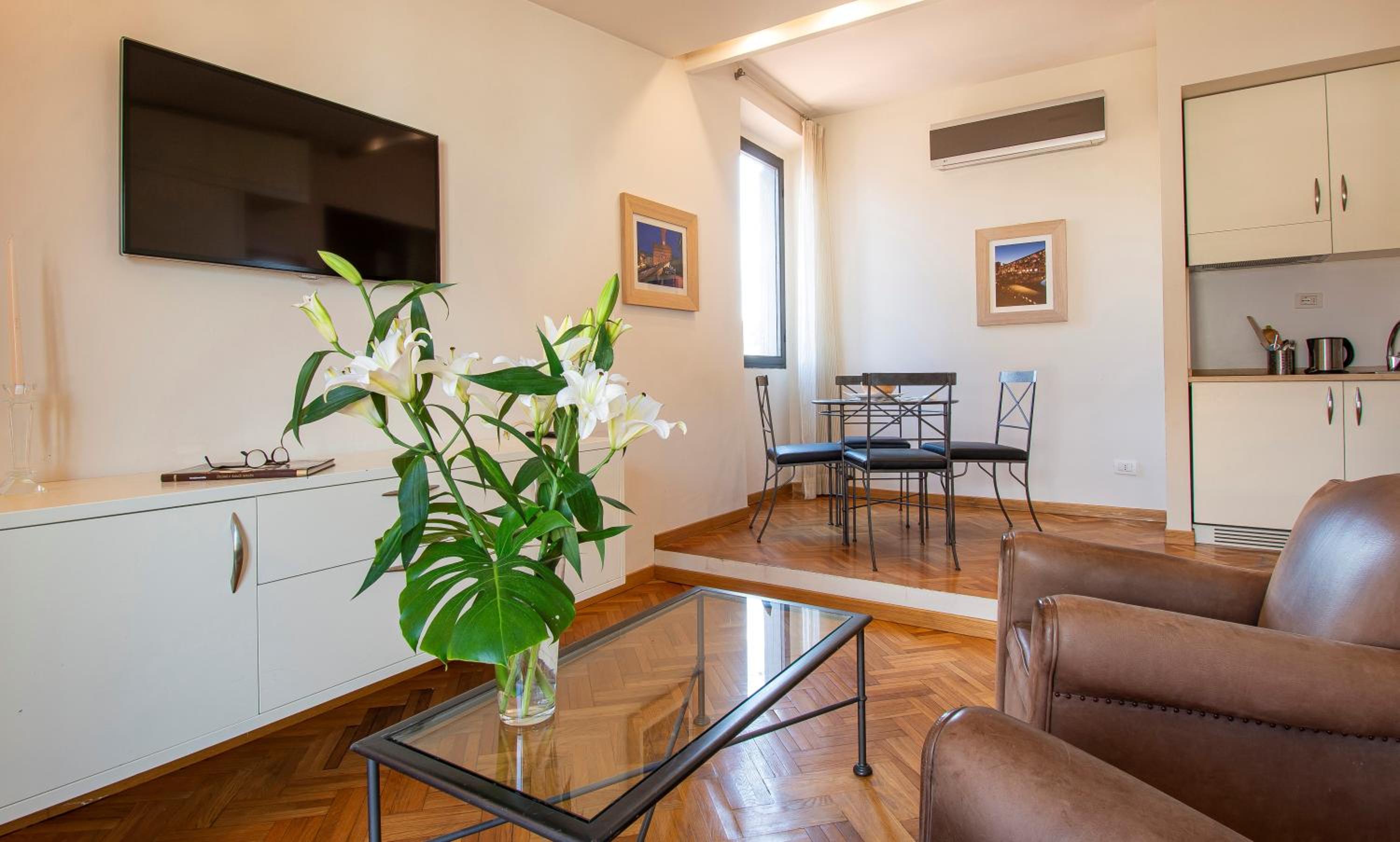 Penthouse Apartment with View photo 1