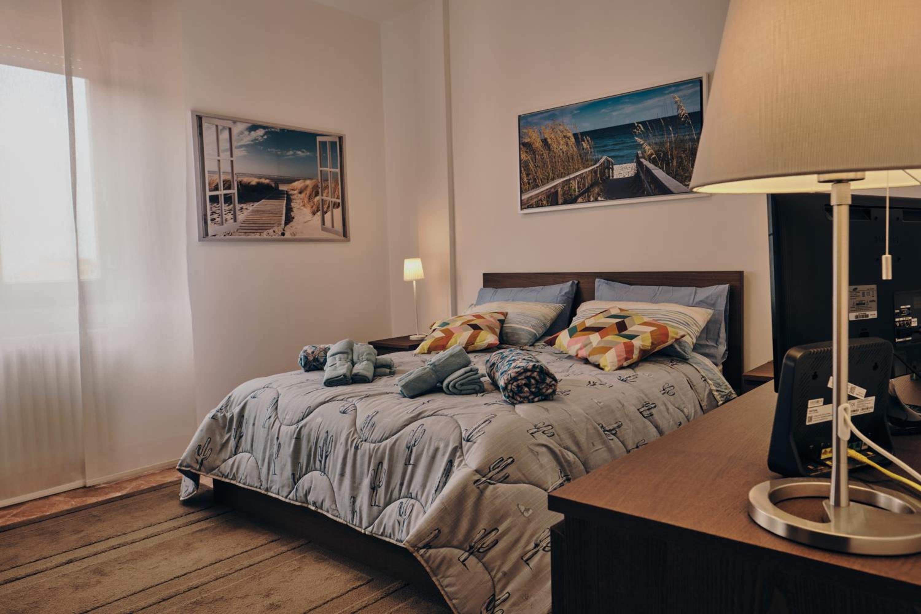 Two-Bedroom House - Photo 24