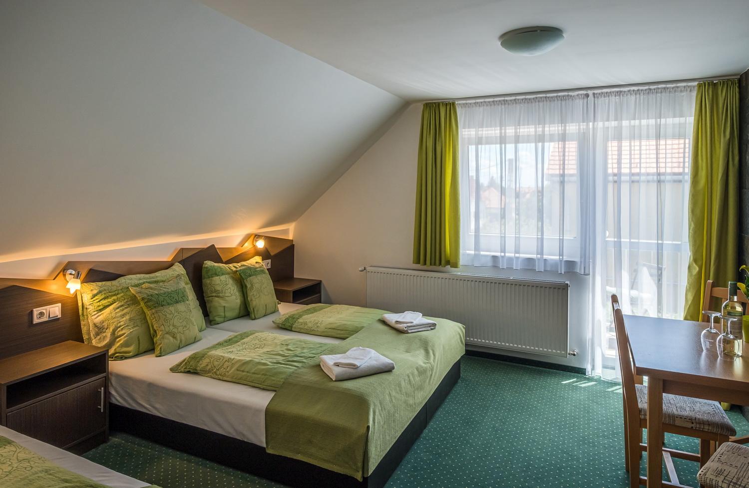 Triple Room with Balcony photo 2