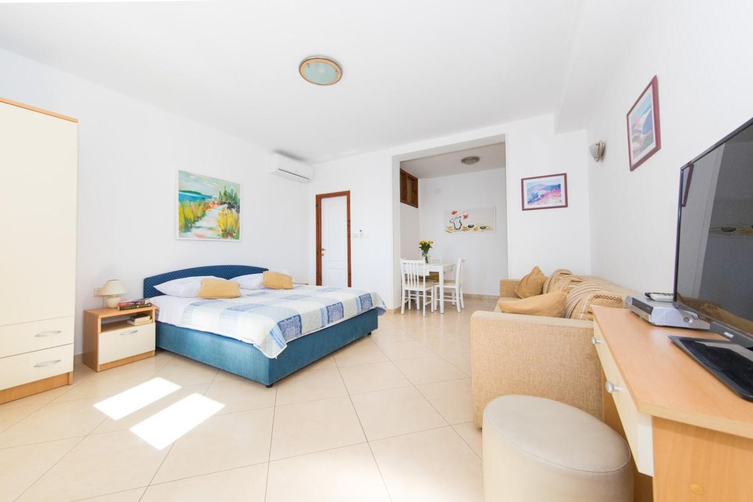 Studio Apartment with Sea View