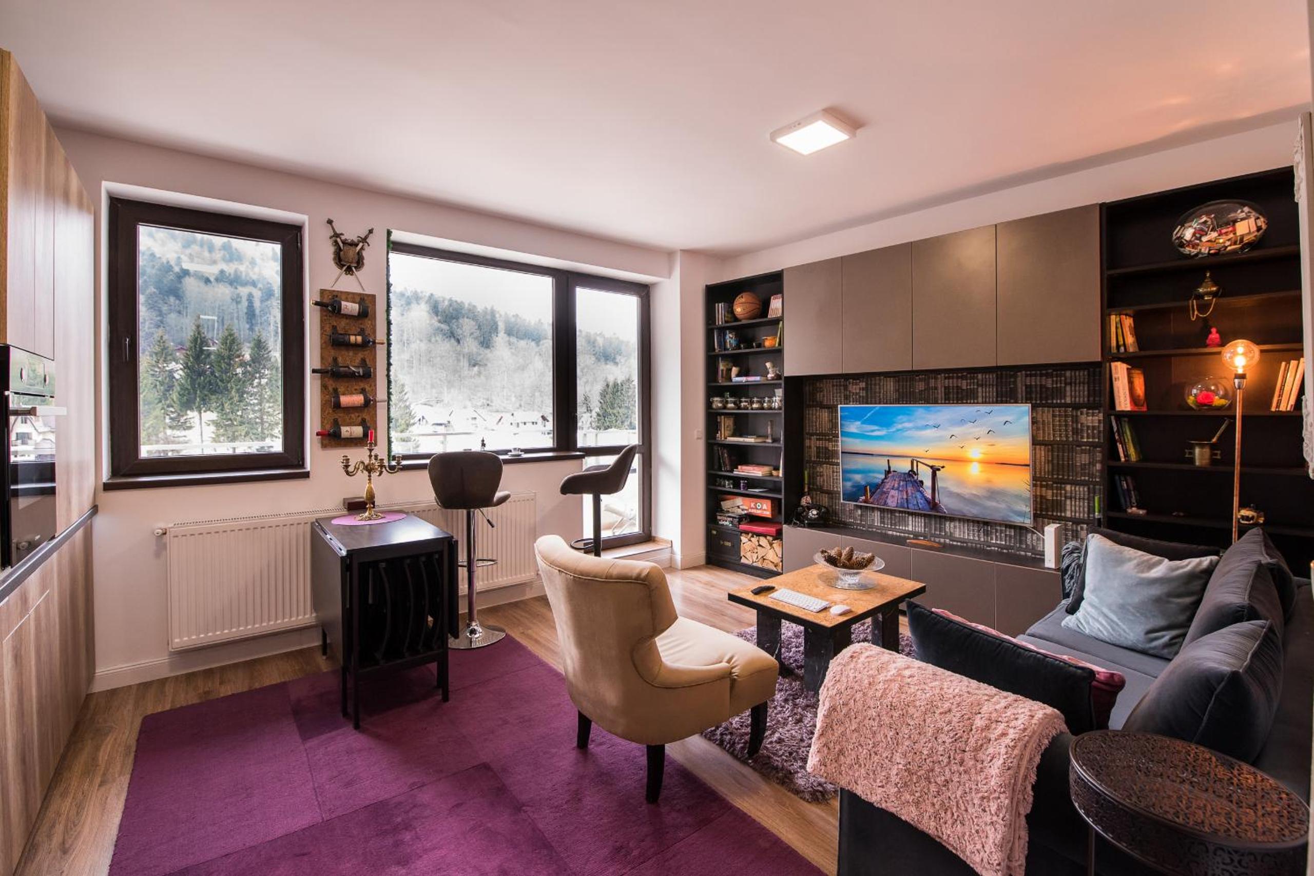 One-Bedroom Apartment