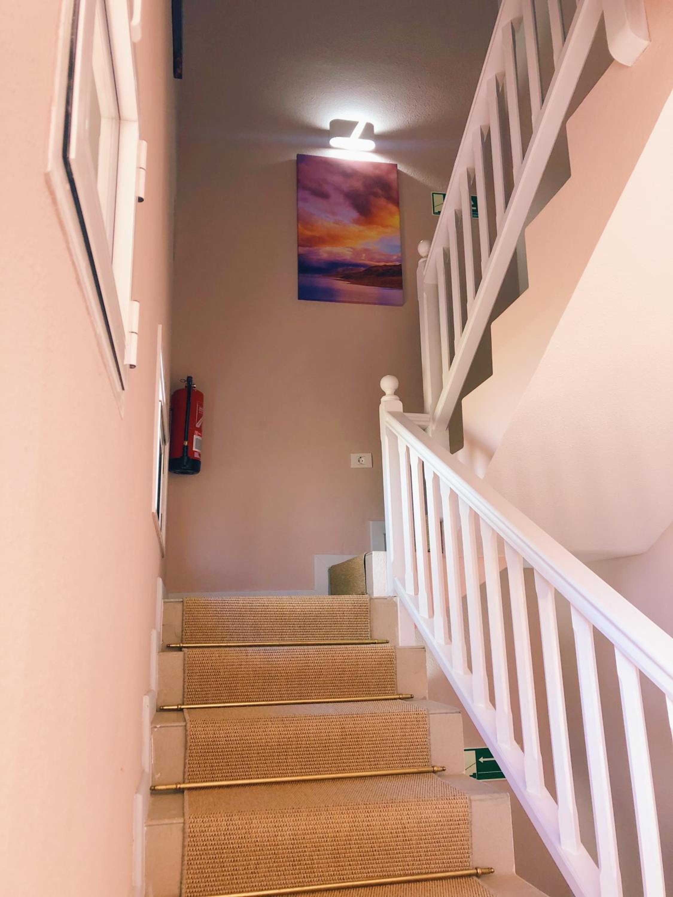 Family Room with Private Bathroom - Photo 9