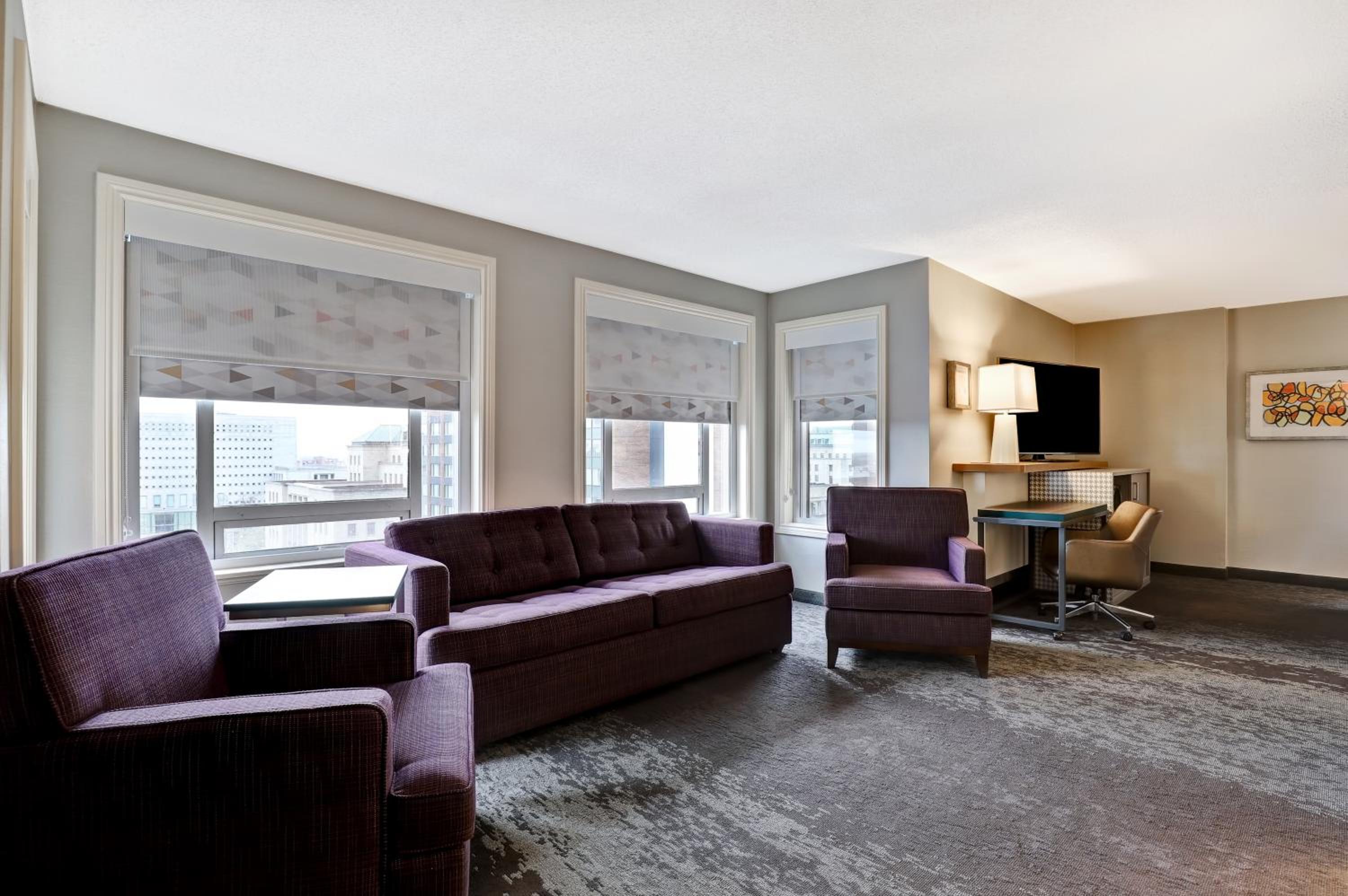 King Suite - Photo 6