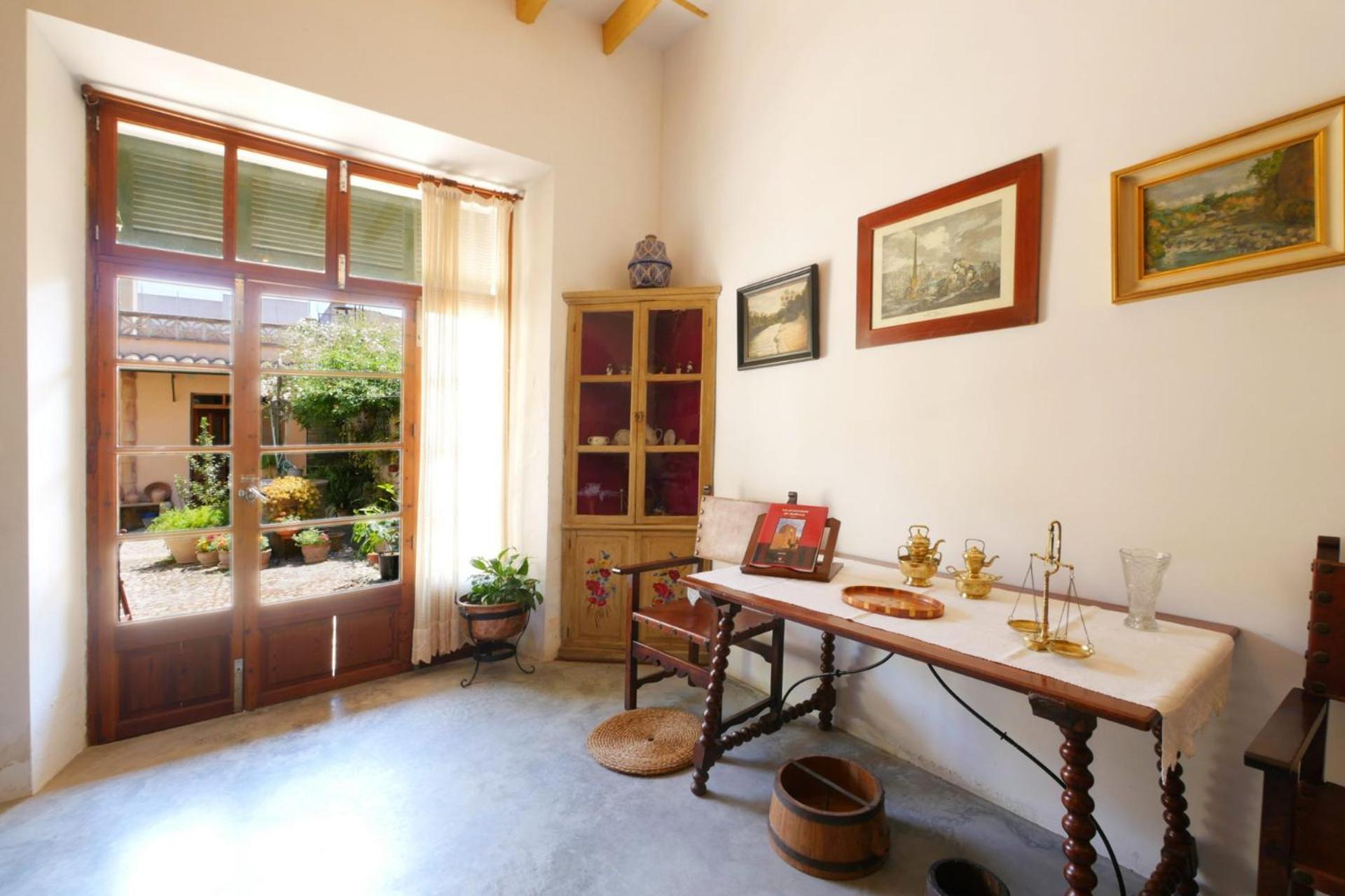 Two-Bedroom House photo 2