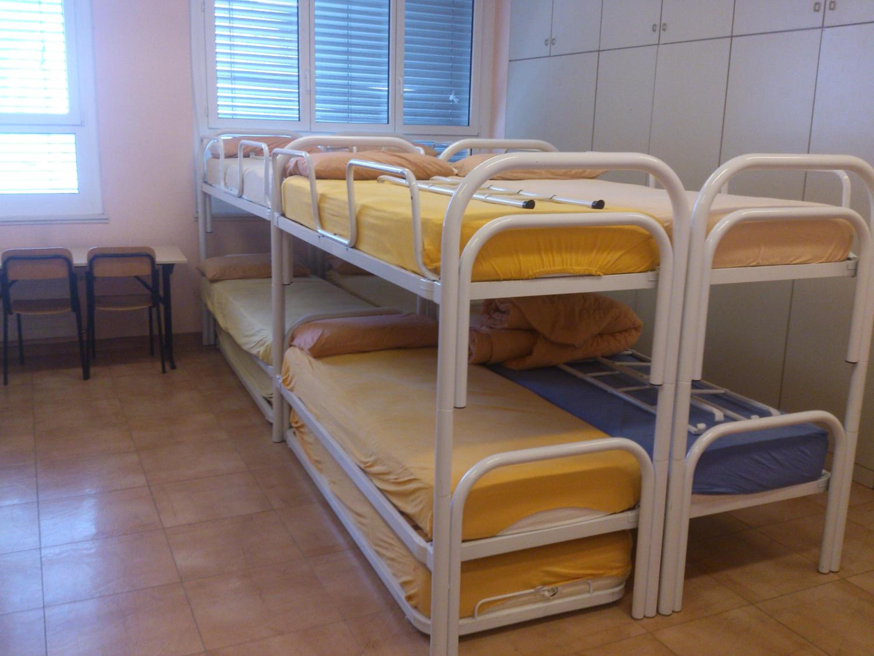 Male Dormitory Room photo 1