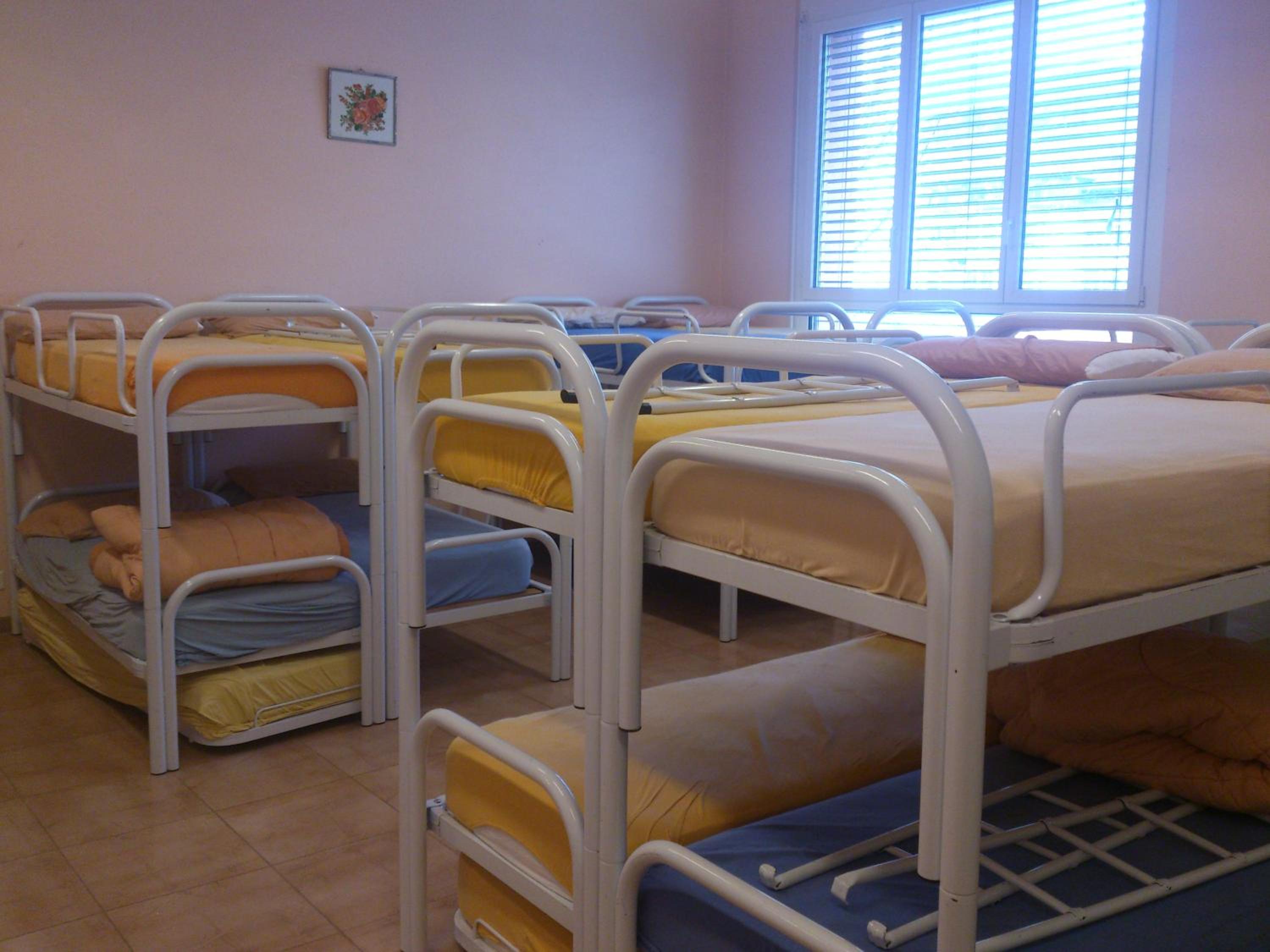 Male Dormitory Room photo 2