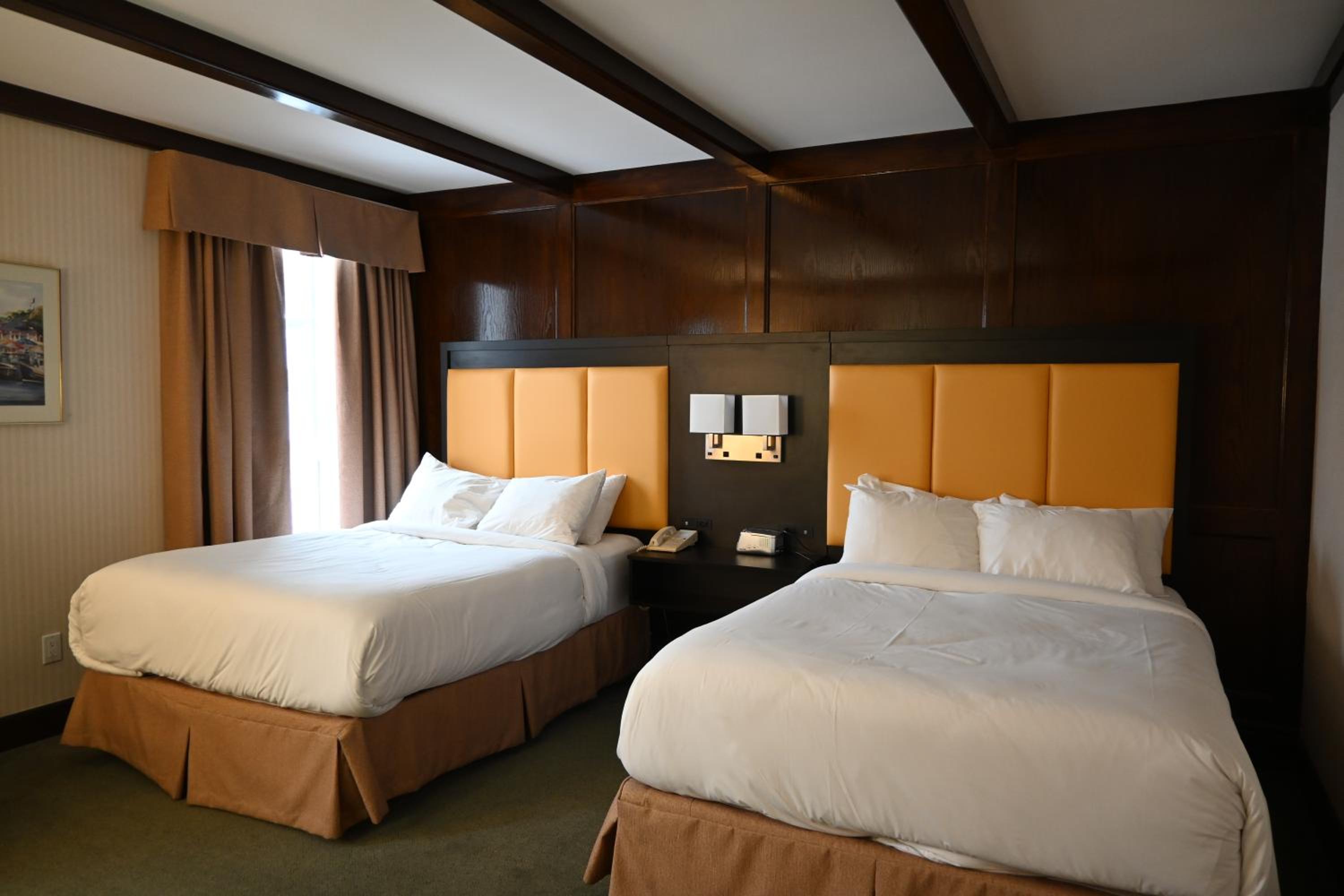 Standard Double Room - Photo 12