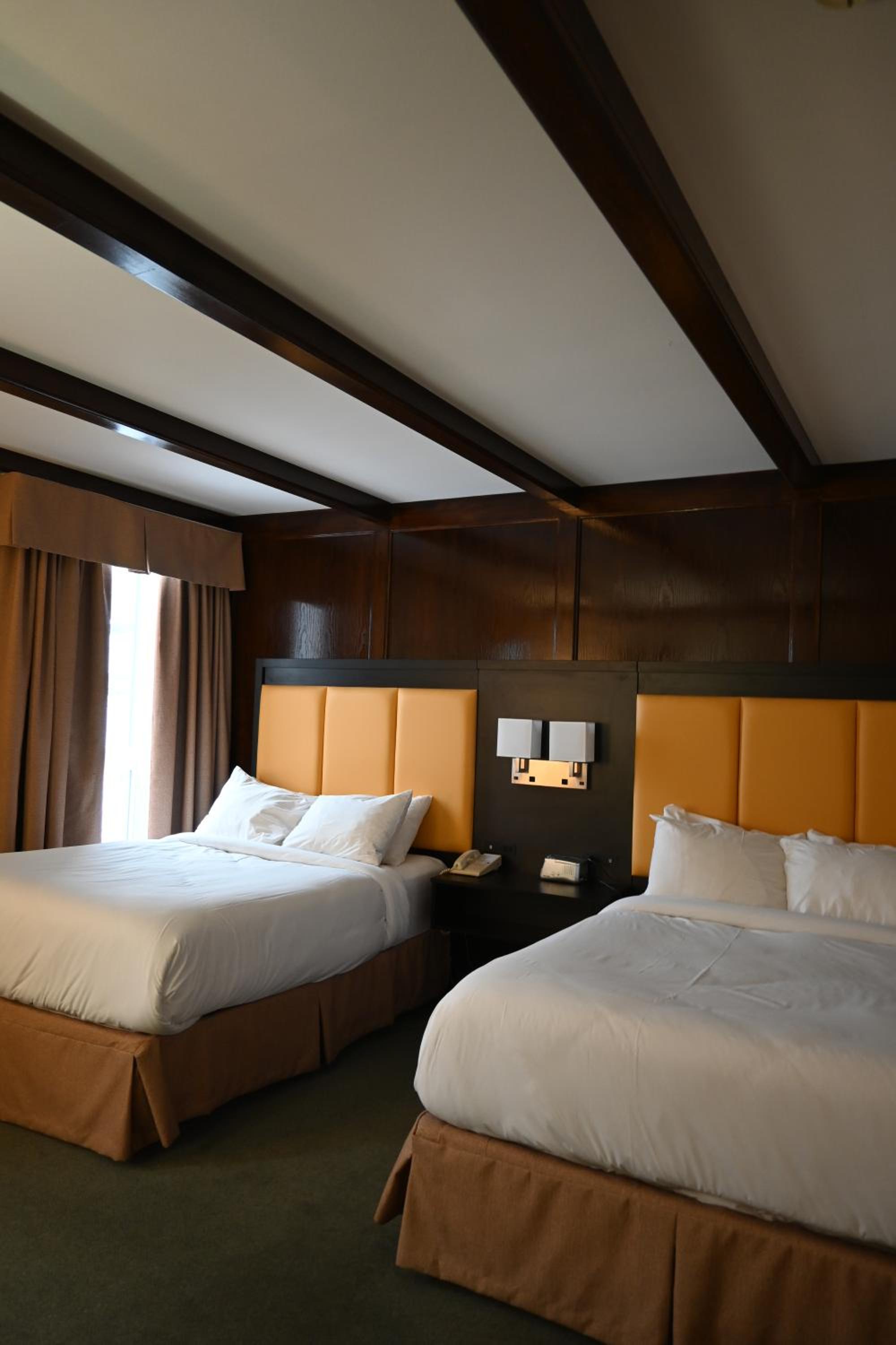 Standard Double Room - Photo 13