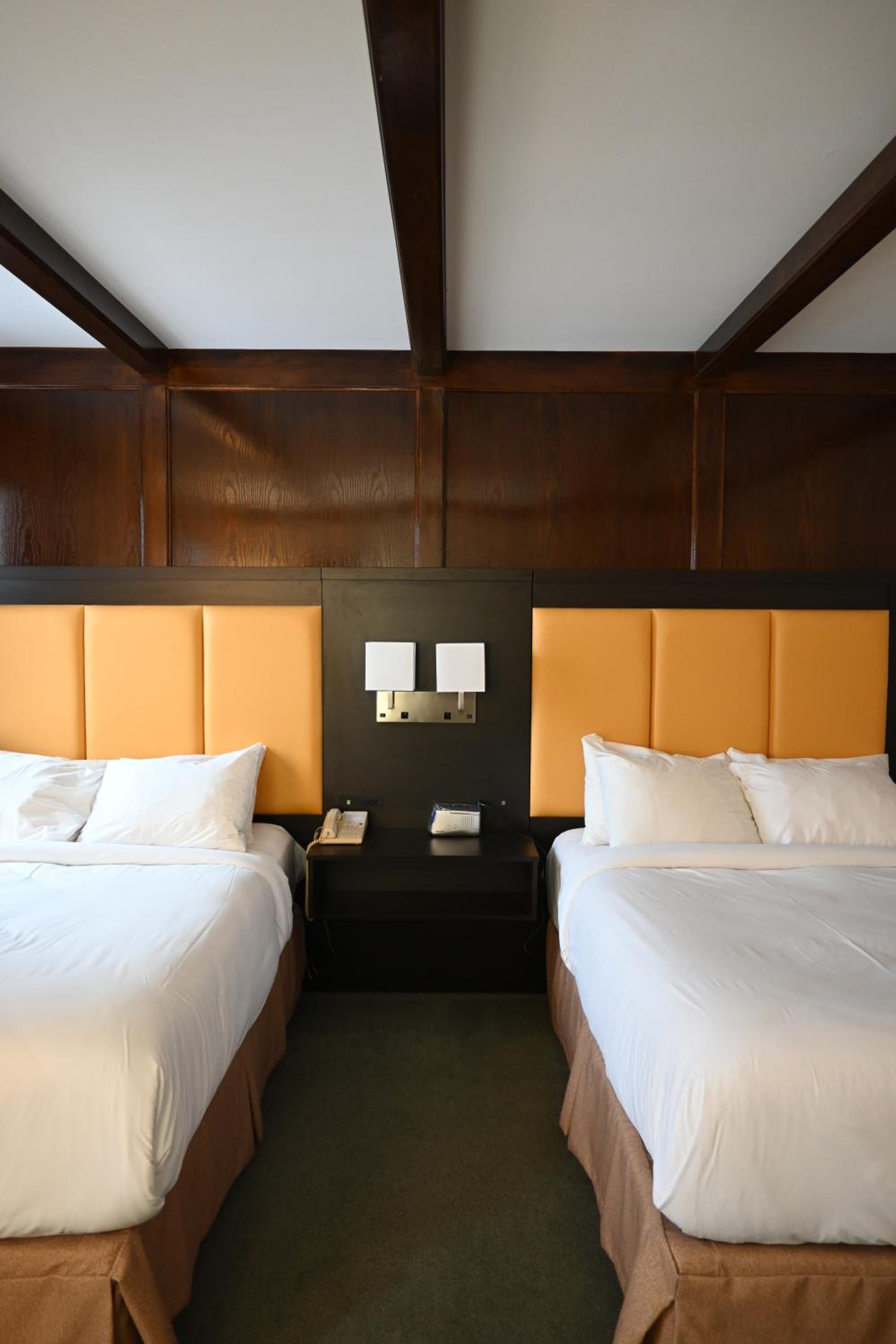 Standard Double Room - Photo 16