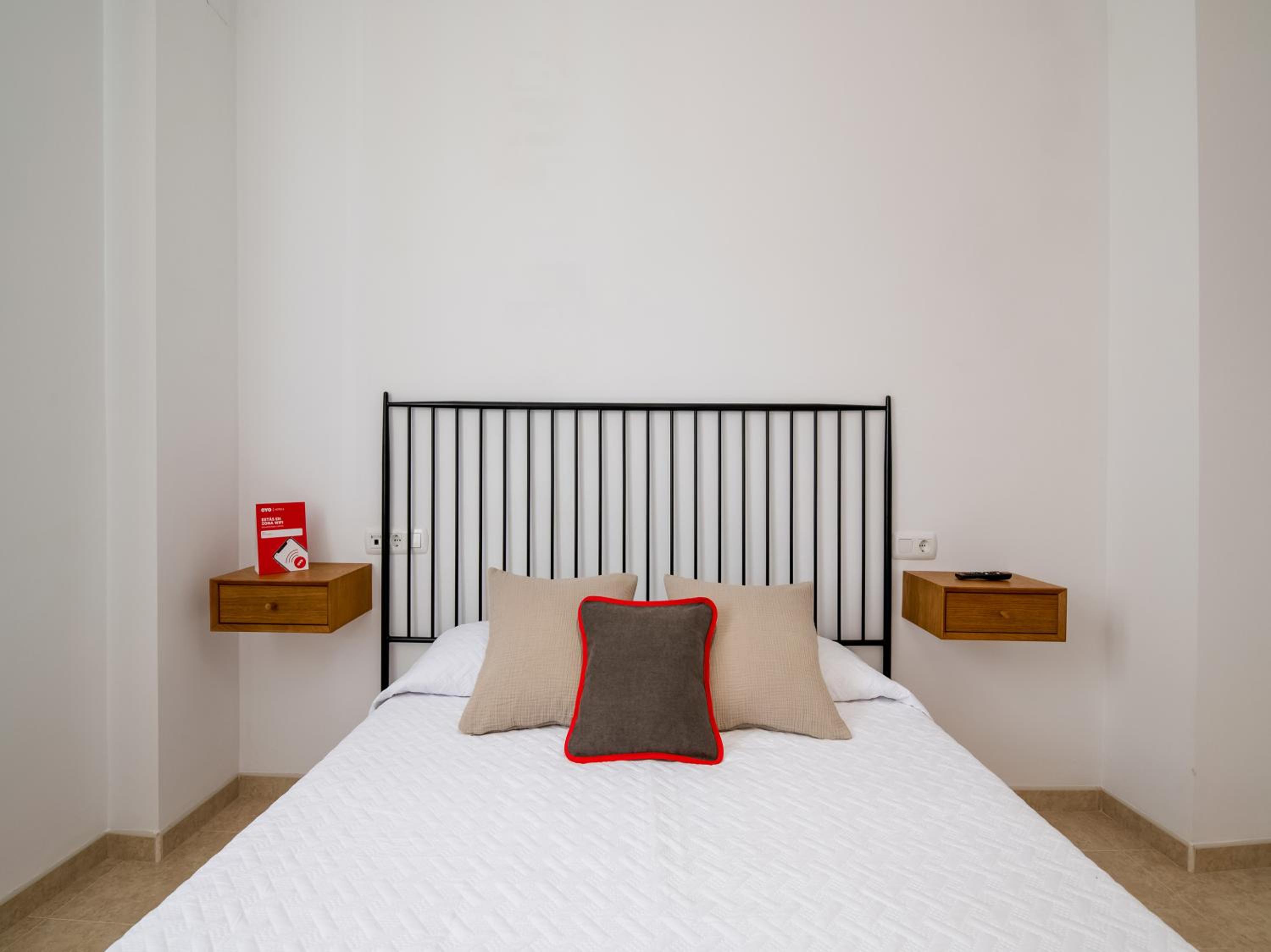 Three-Bedroom Apartment - Photo 28