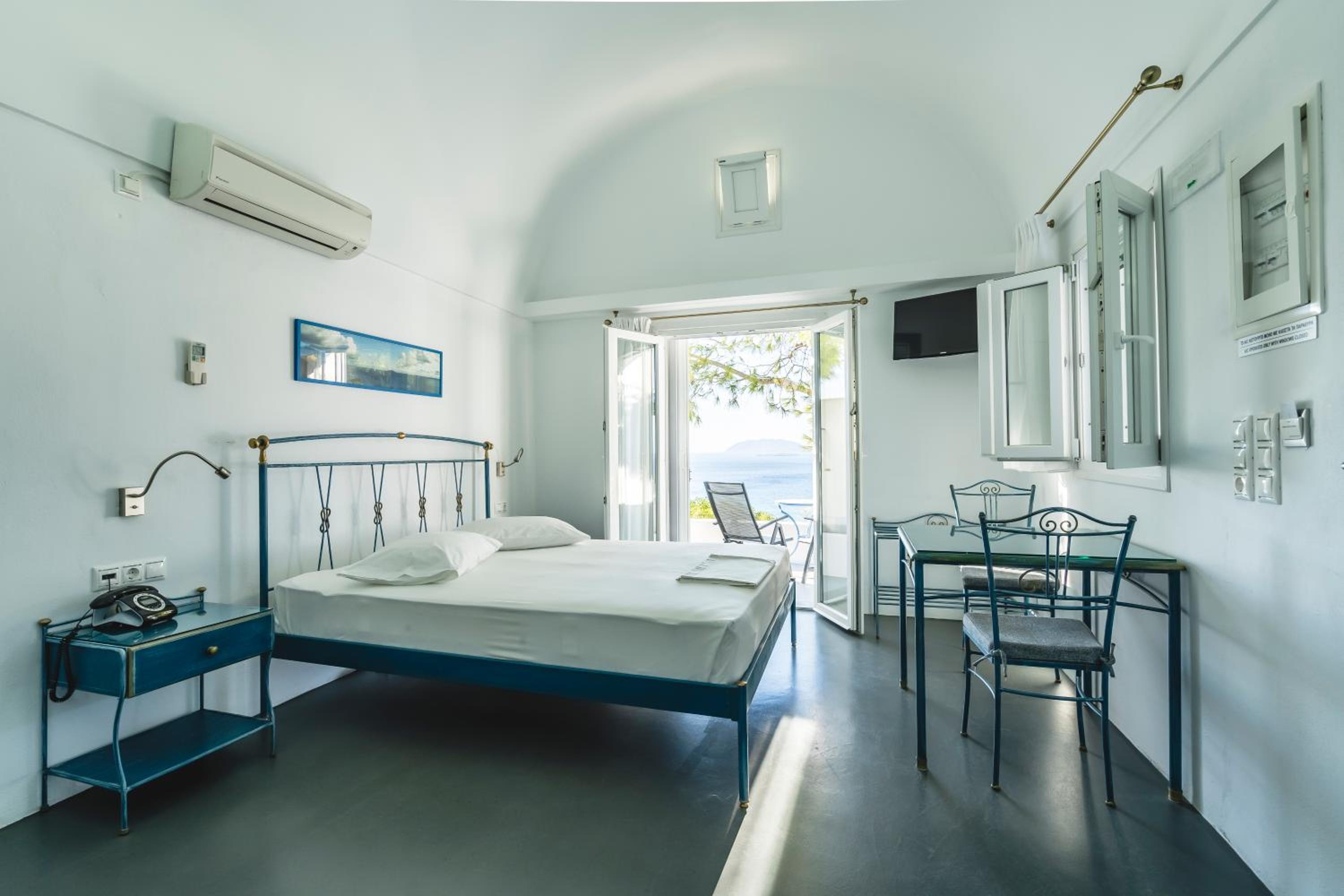 Deluxe Studio with Sea View photo 1