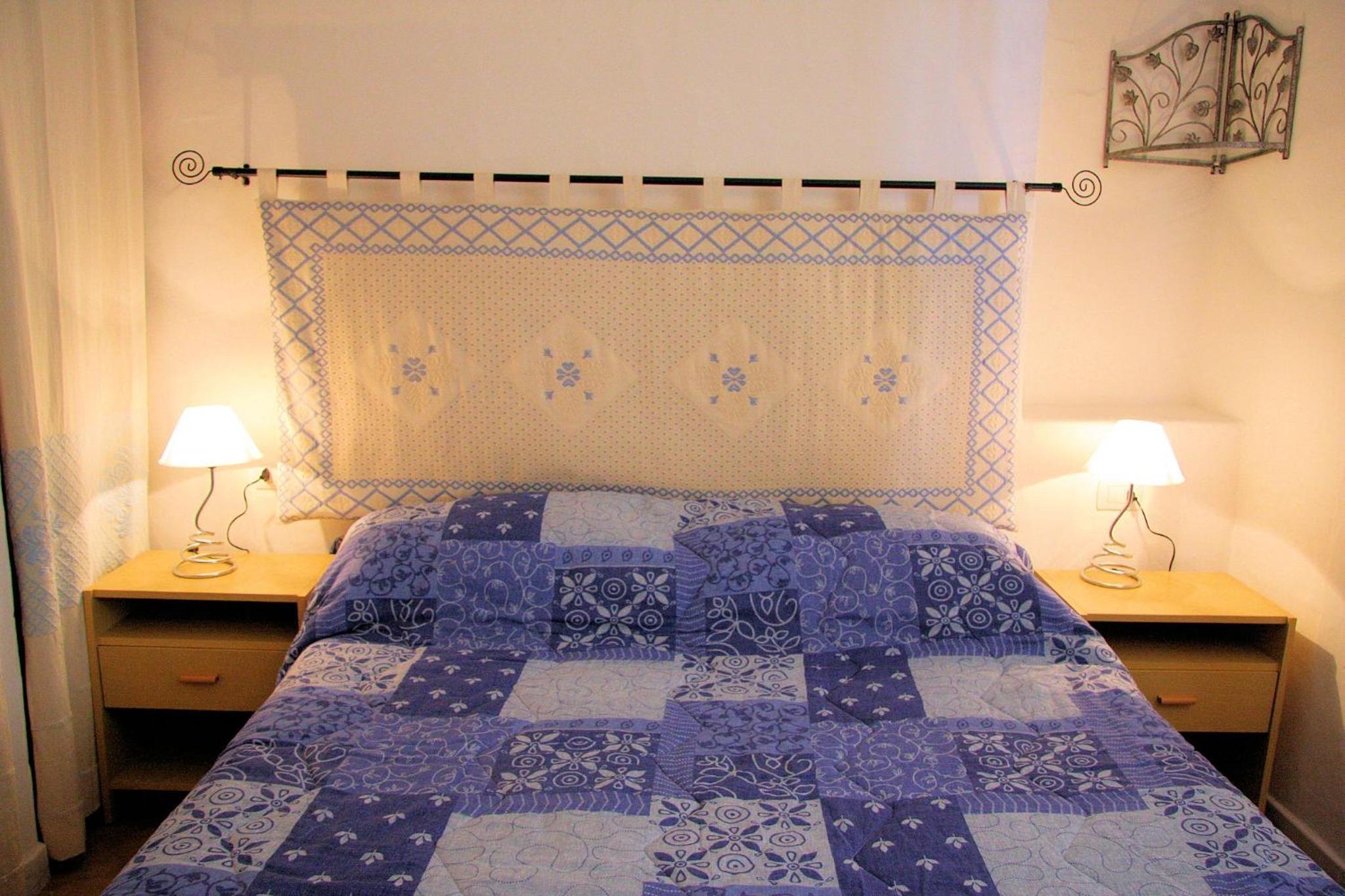 One-Bedroom House photo 1