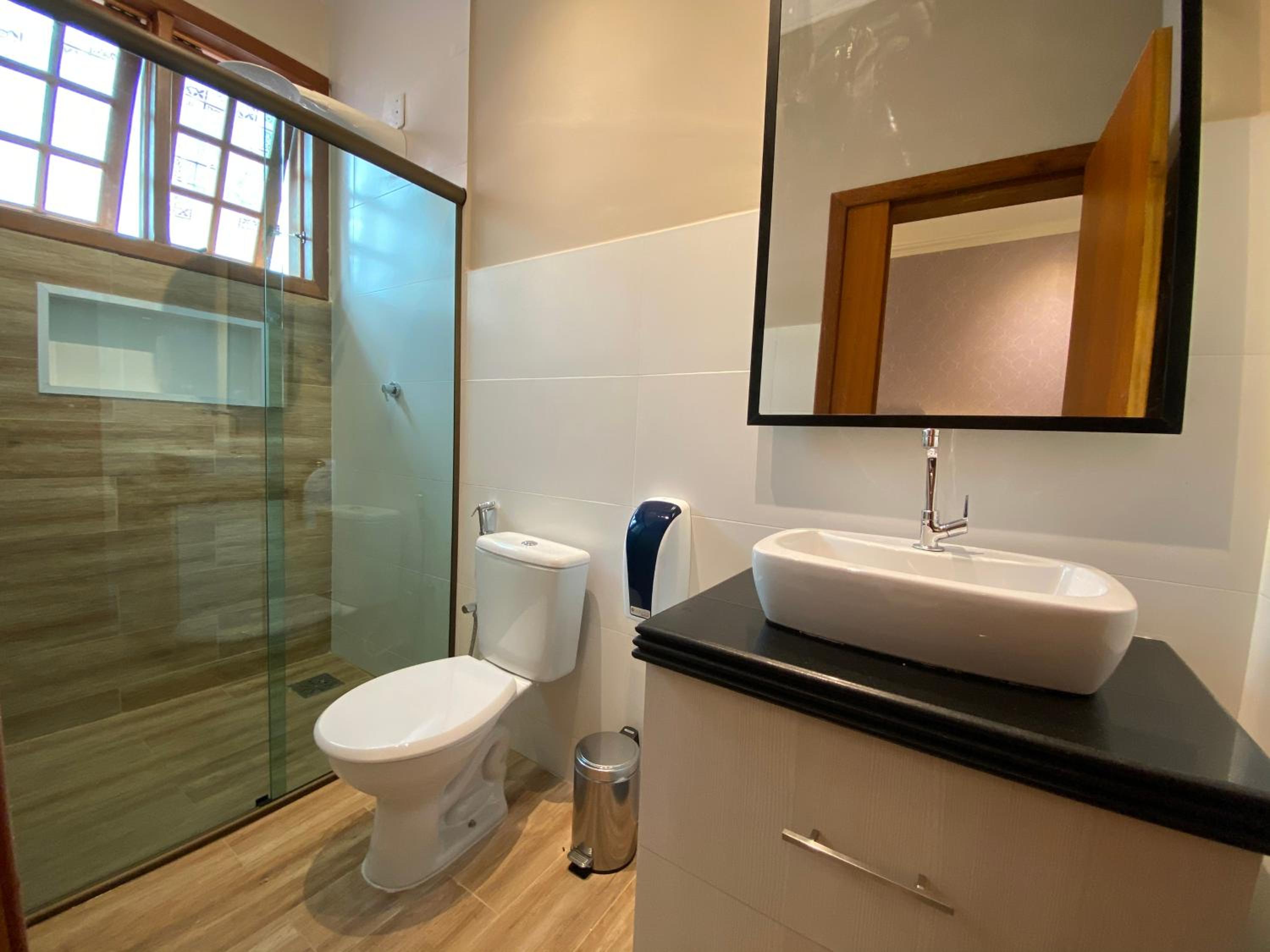 Standard Double Room - Photo 8
