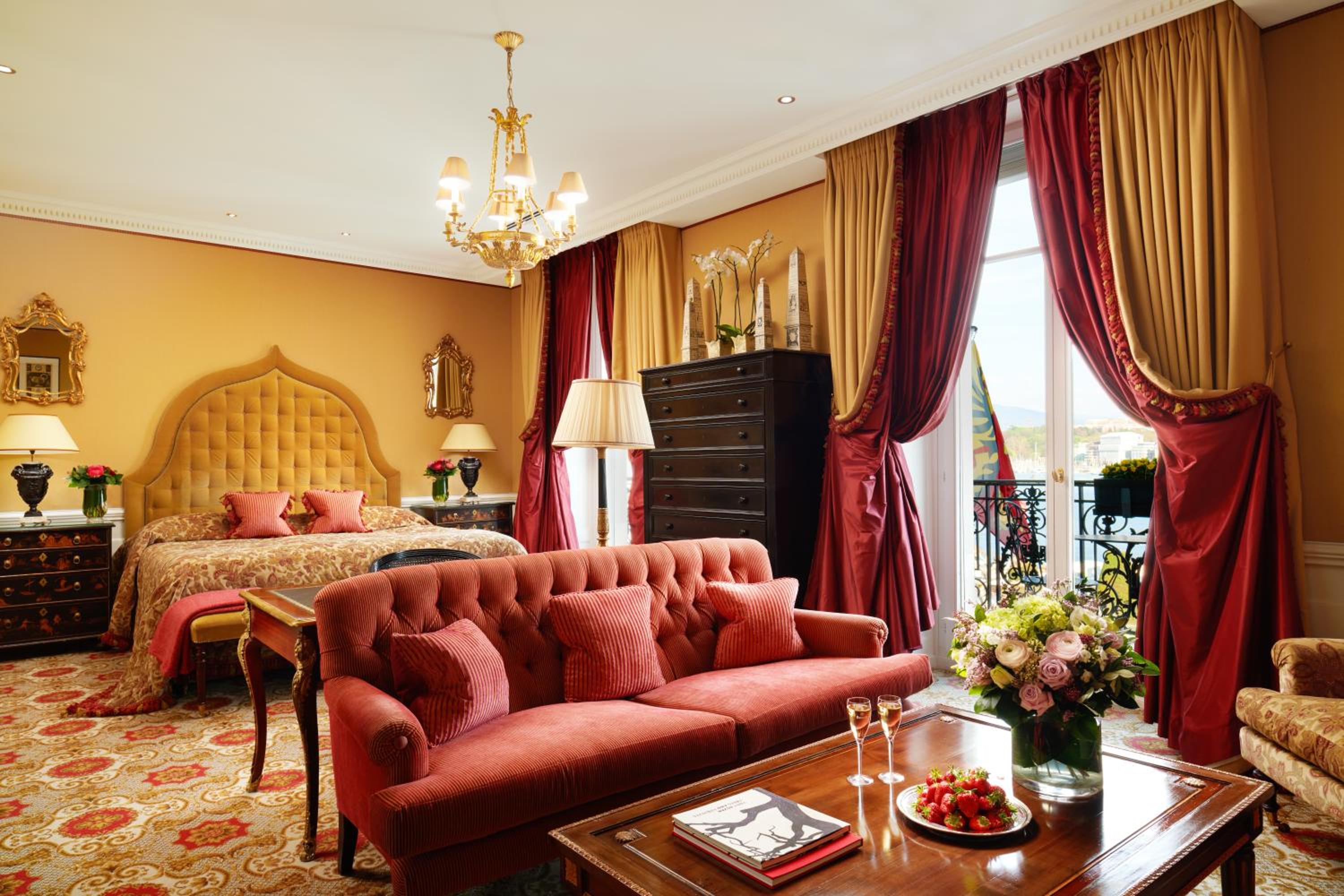 Junior Suite with Lake View