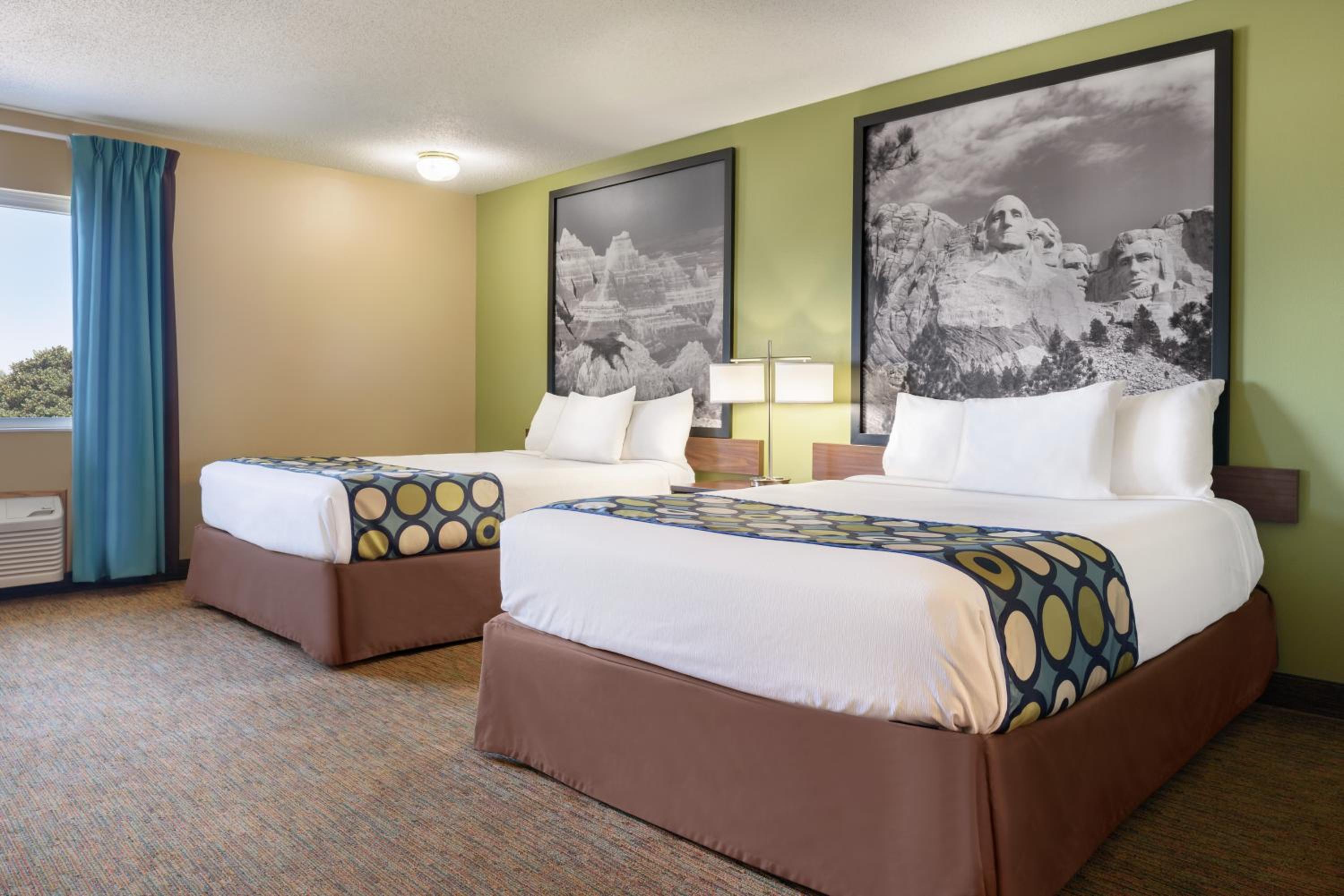 Studio Suite with Two Queen Beds - Non-Smoking - Photo 1
