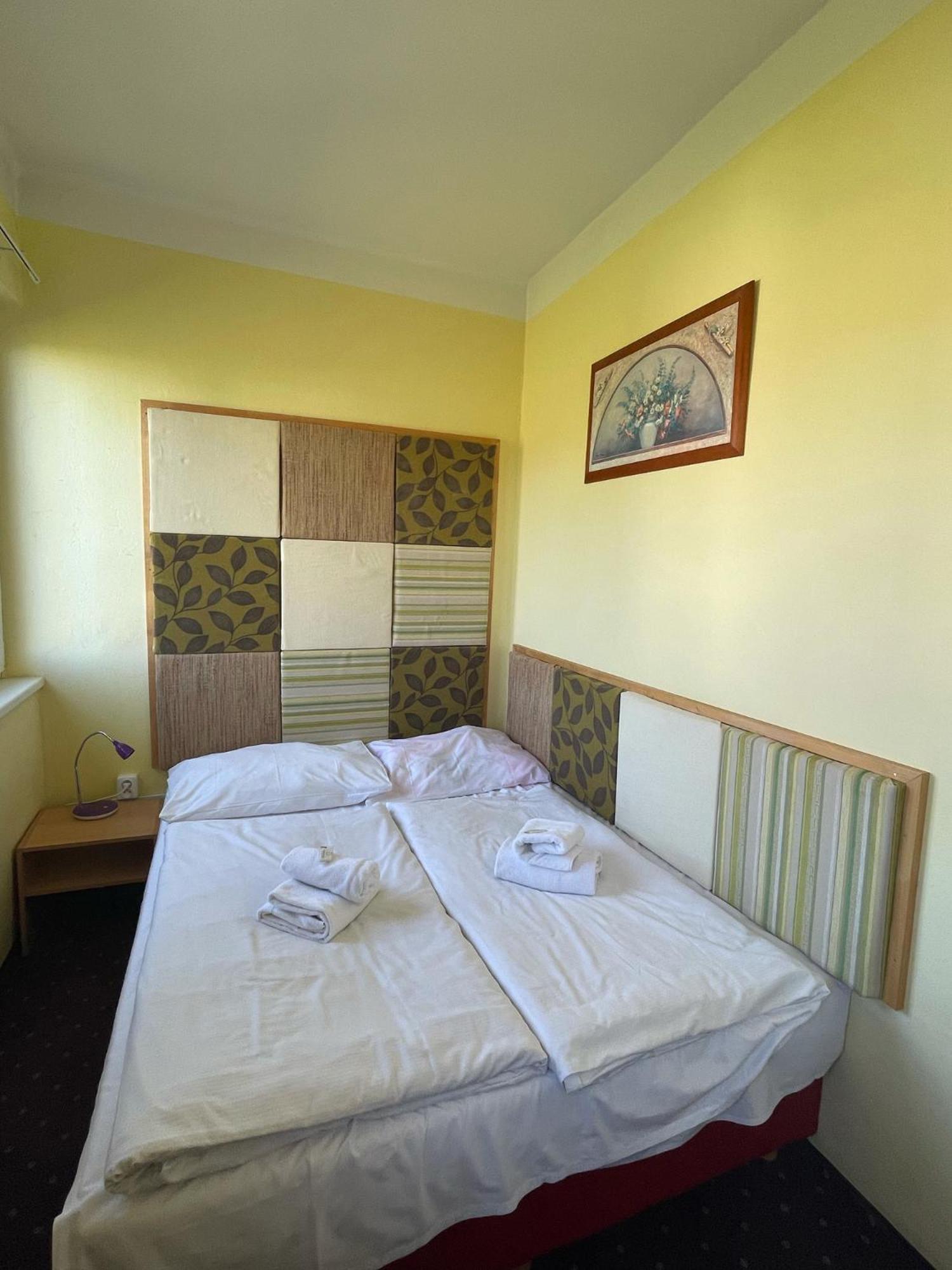 Standard Double or Twin Room photo 2