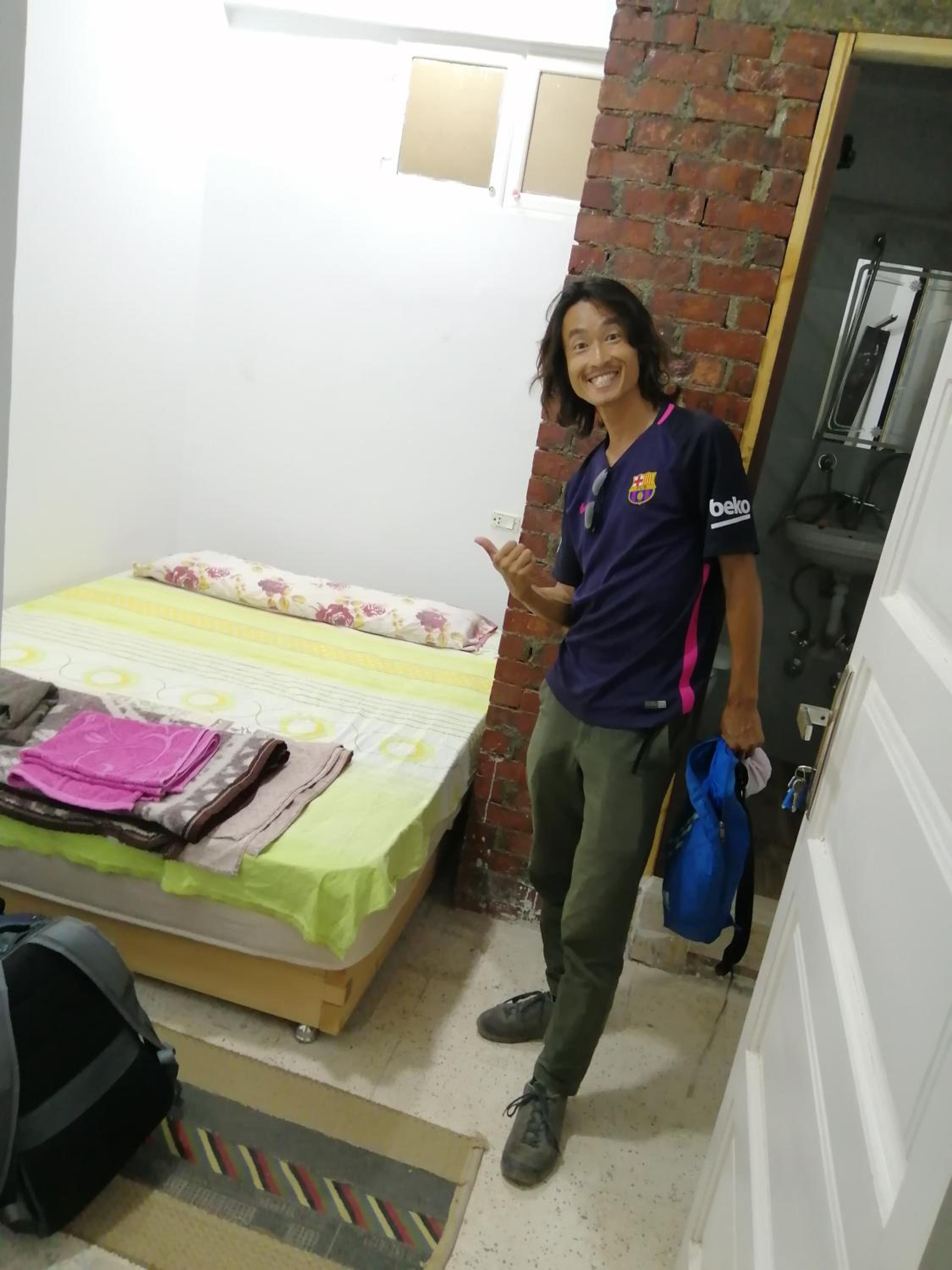 Double Room with Private Bathroom - Photo 14