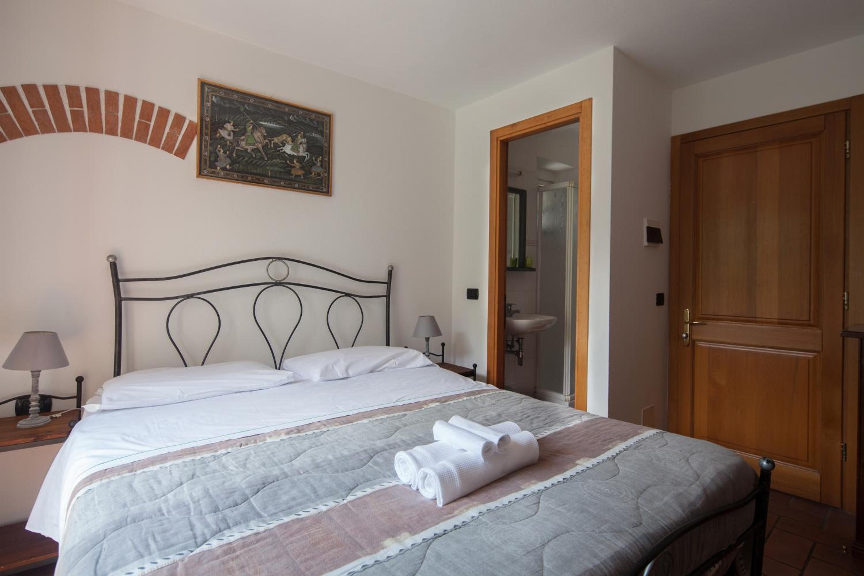 Double Room with Sea View - Separate Building - Photo 8