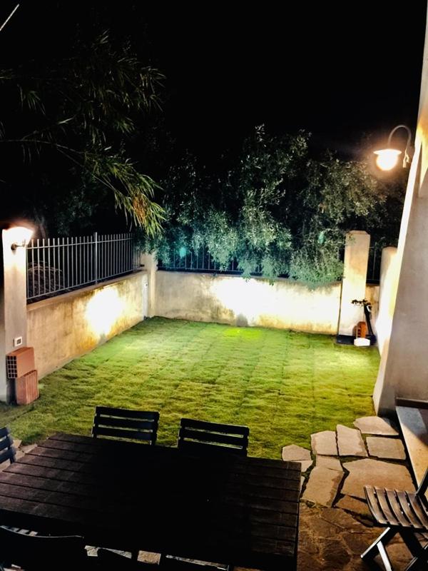 One-Bedroom Apartment with Terrace and Garden photo 3