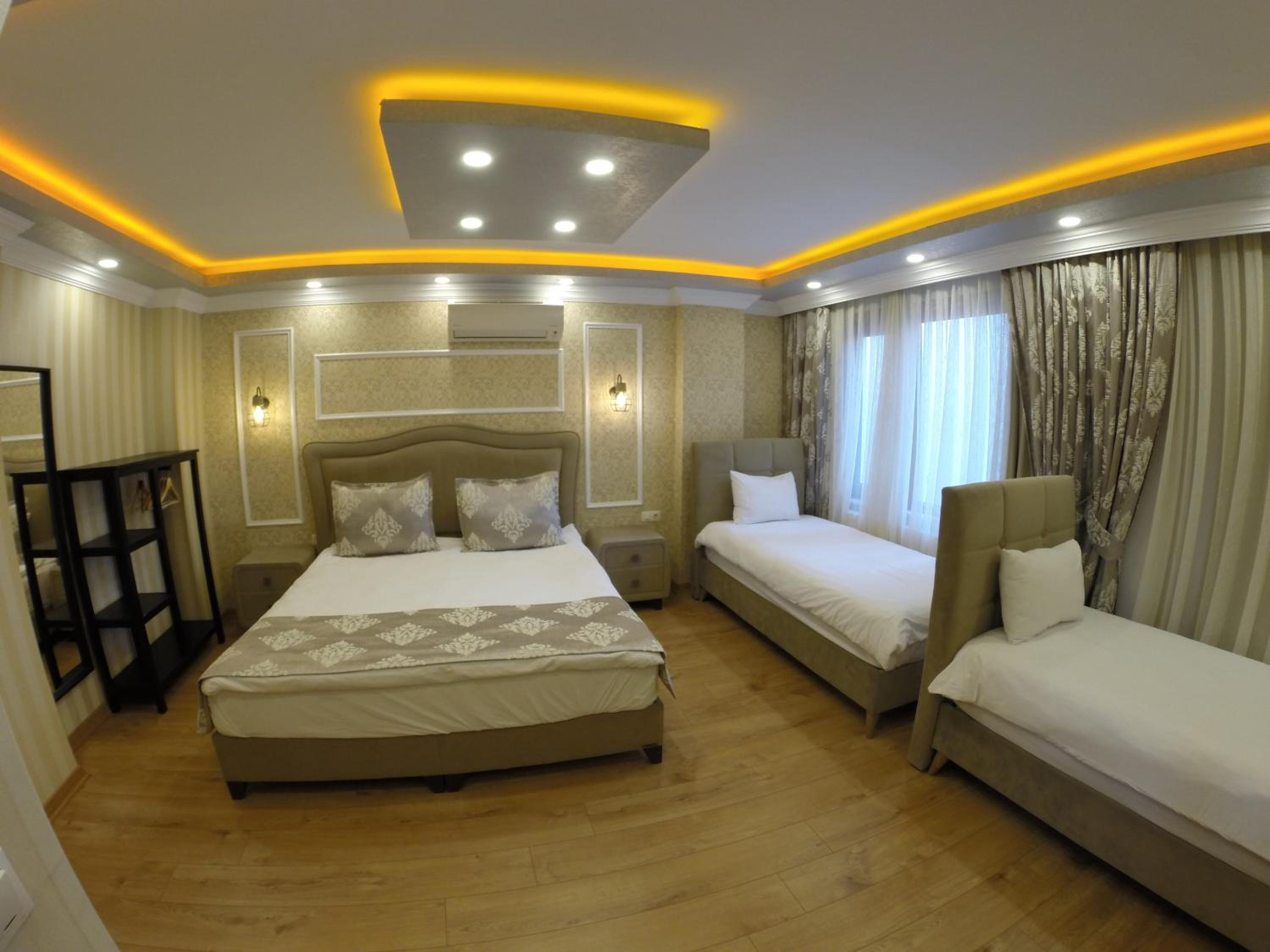 Deluxe Quadruple Room photo 2