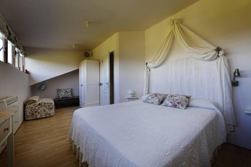 Casa de cuatro habitaciones