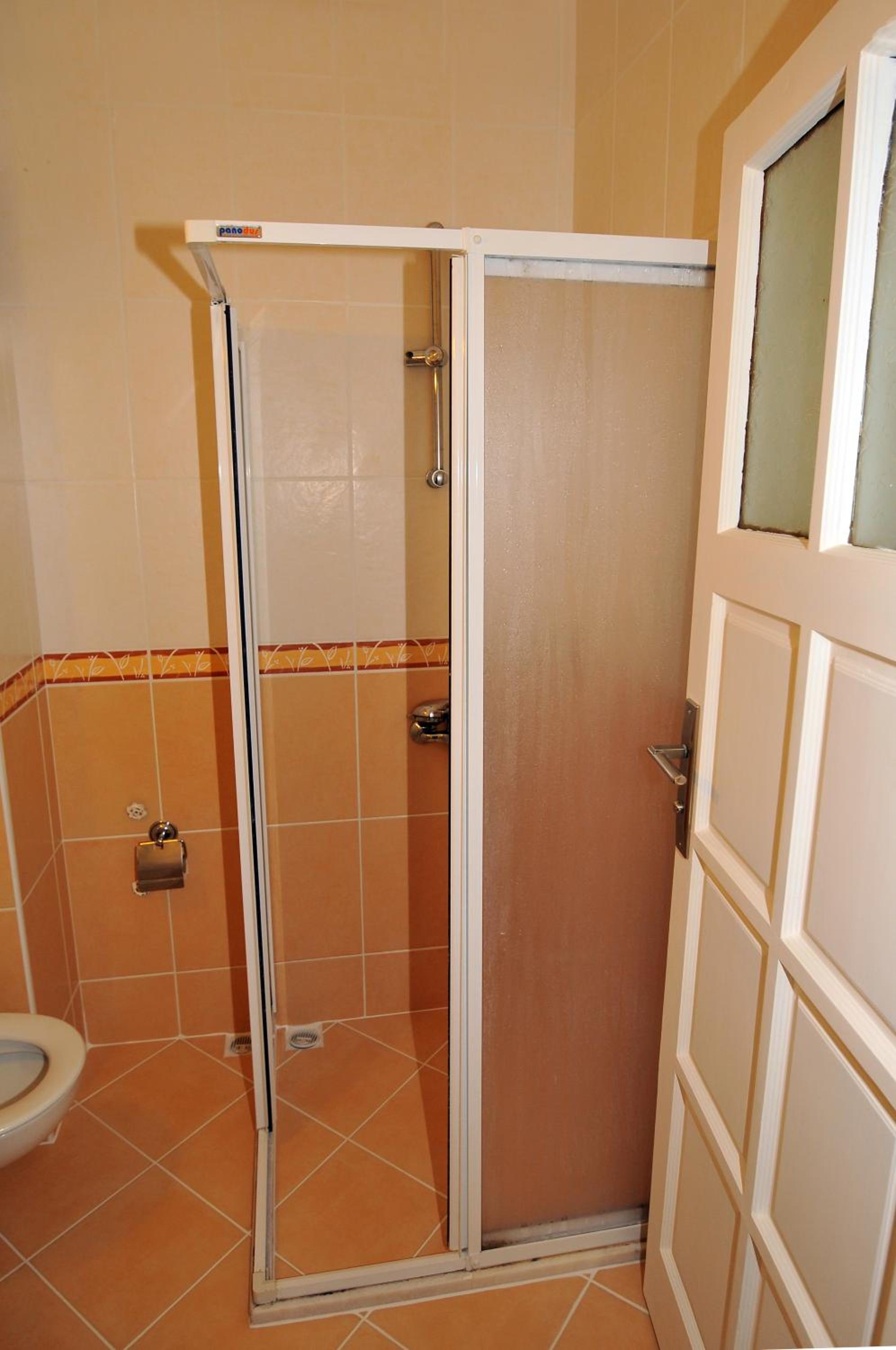 Standard Double or Twin Room photo 3