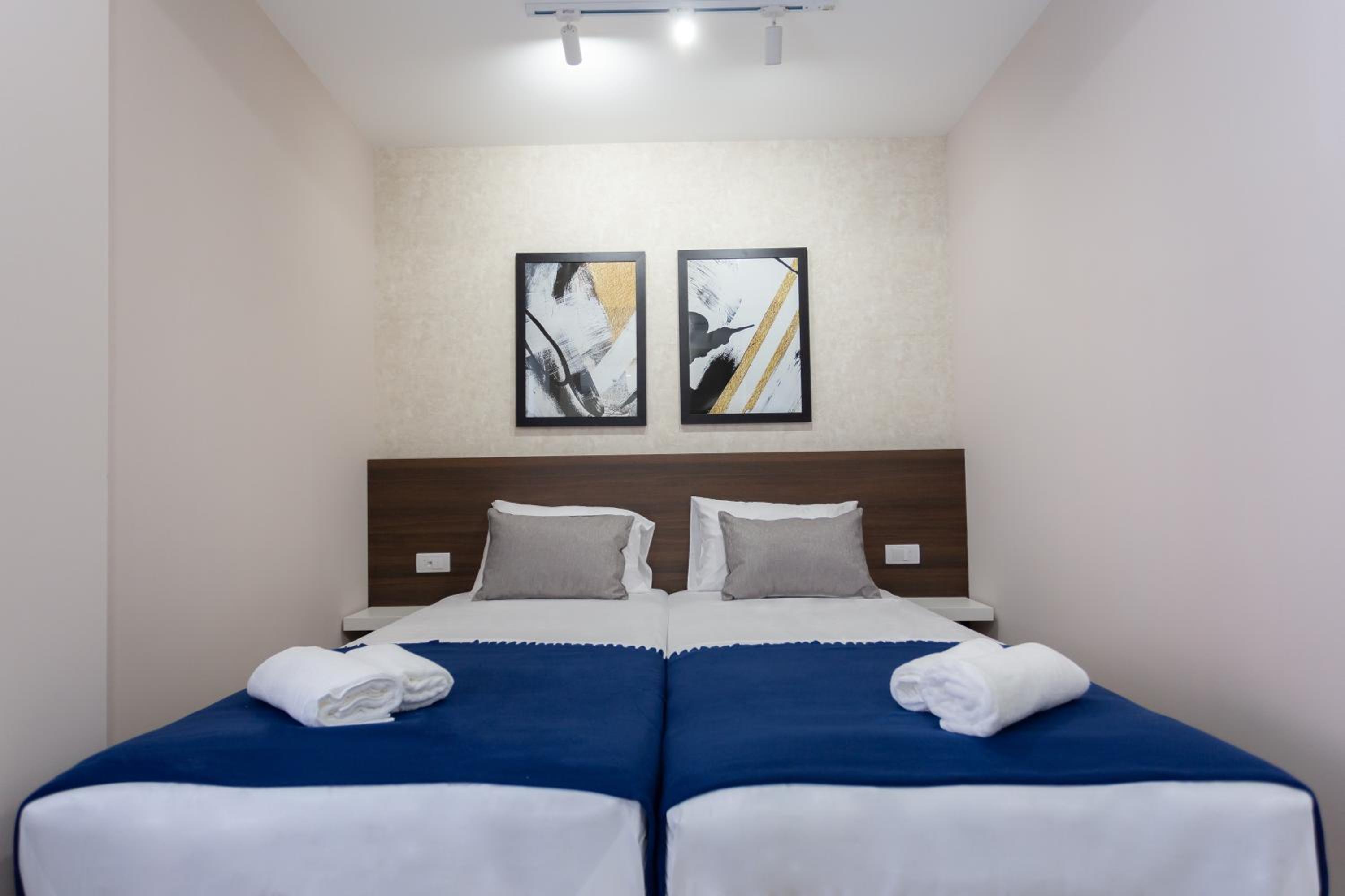Standard Double Room - Photo 5