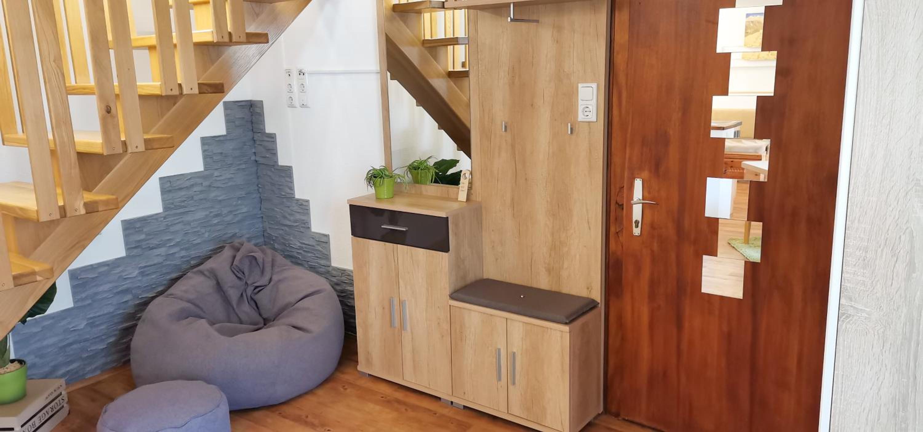 Apartment - Split Level photo 2