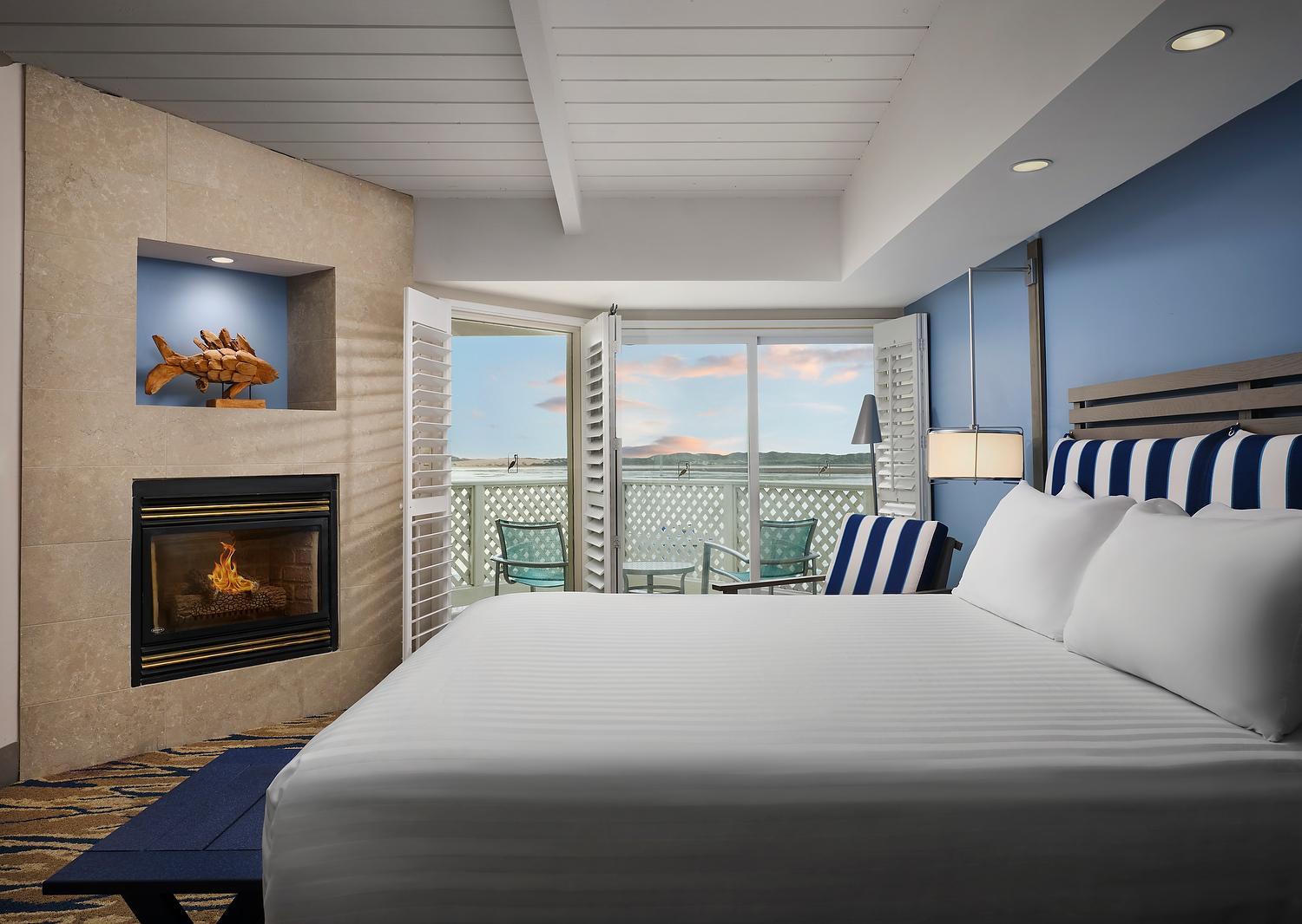 Deluxe Double Room with Sea View - Photo 1