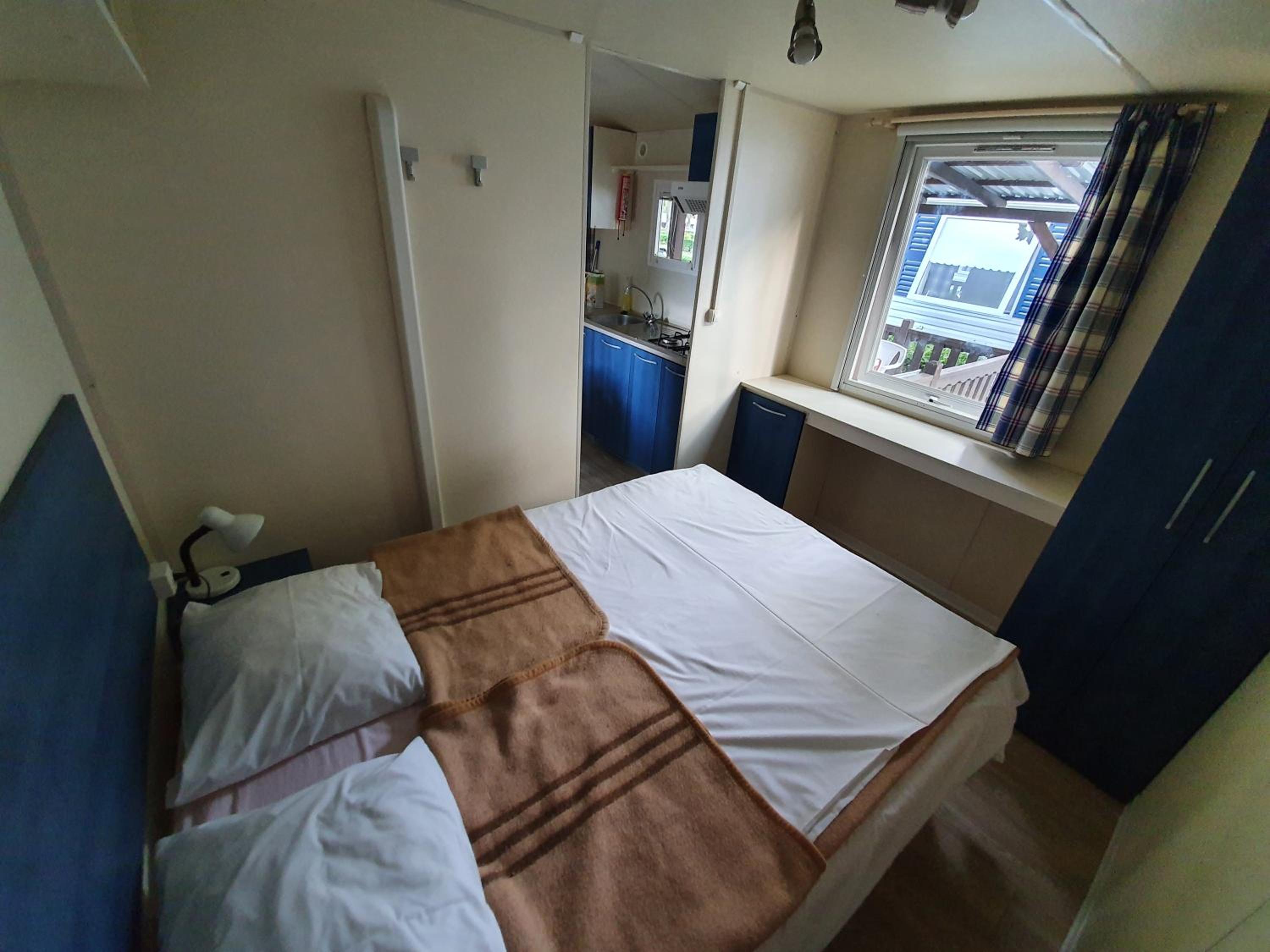 Mobile Home photo 3