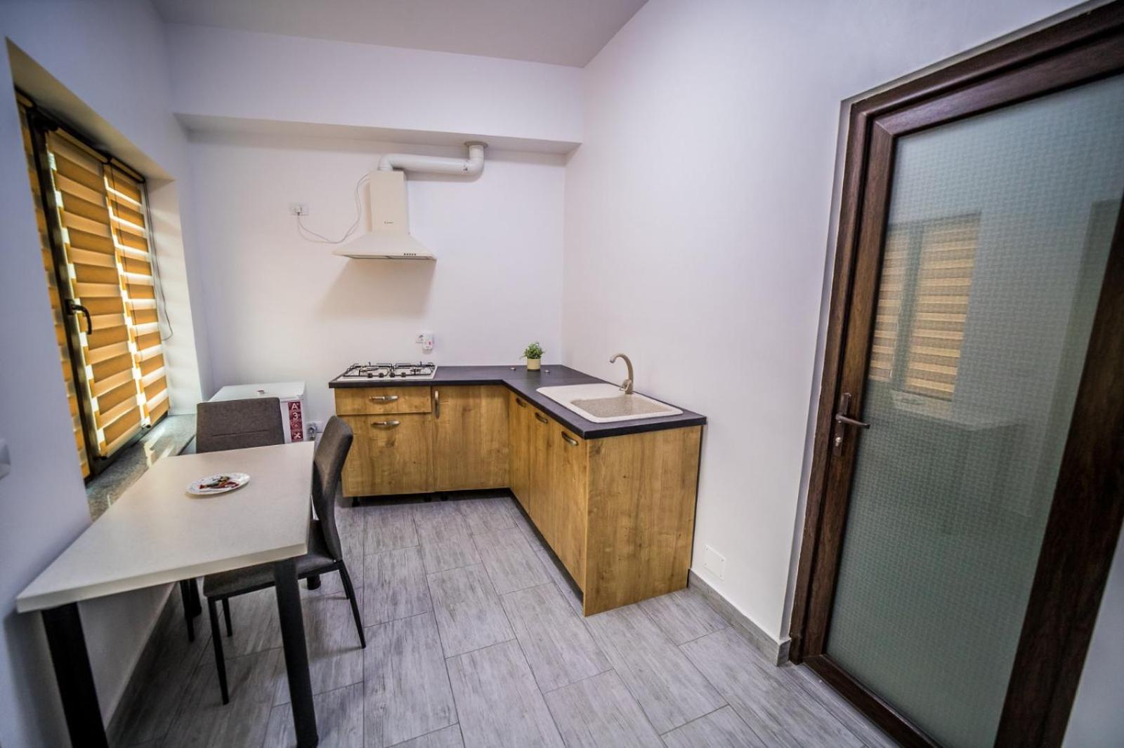 Family Room with Private Bathroom photo 1