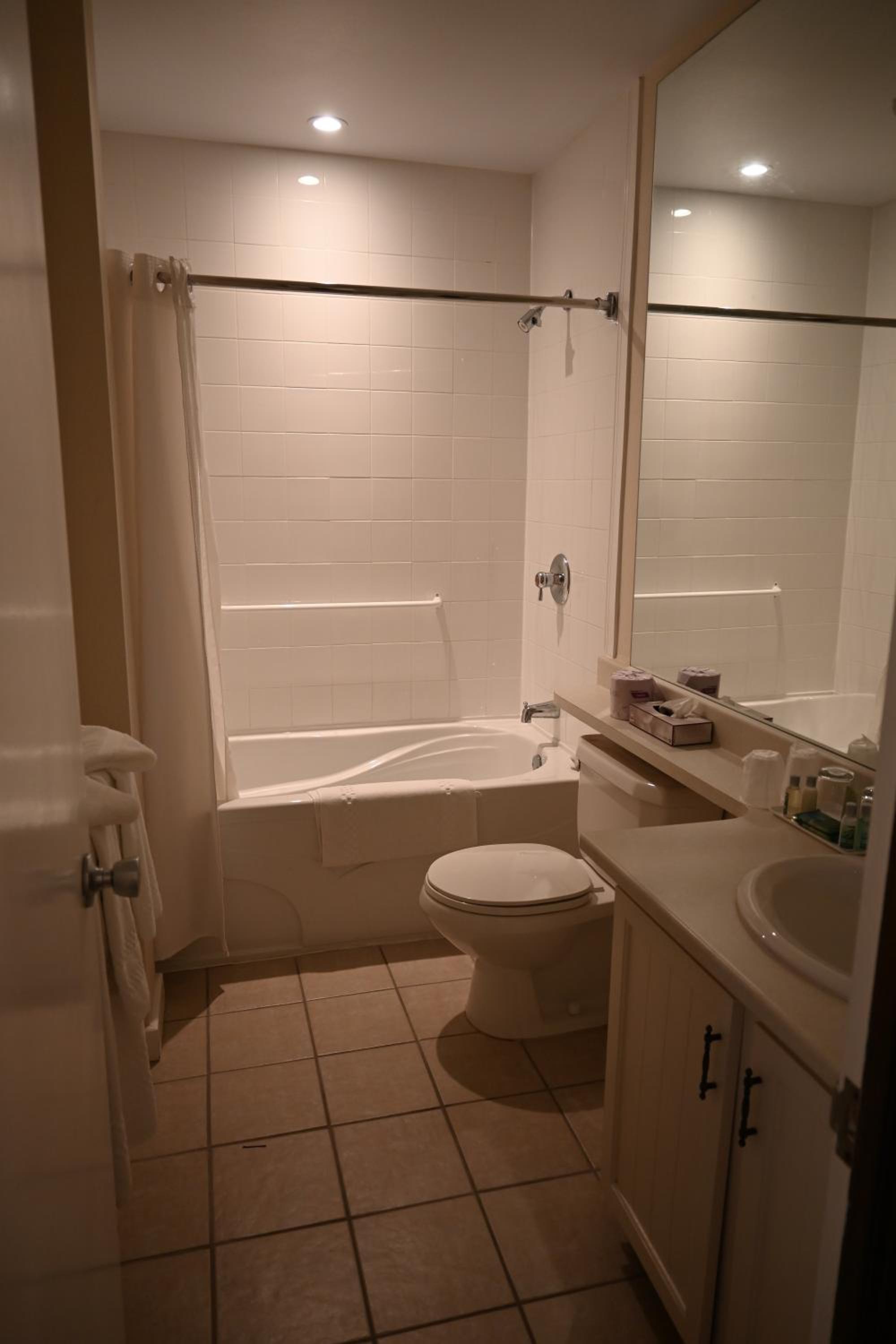 Standard Double Room - Photo 3