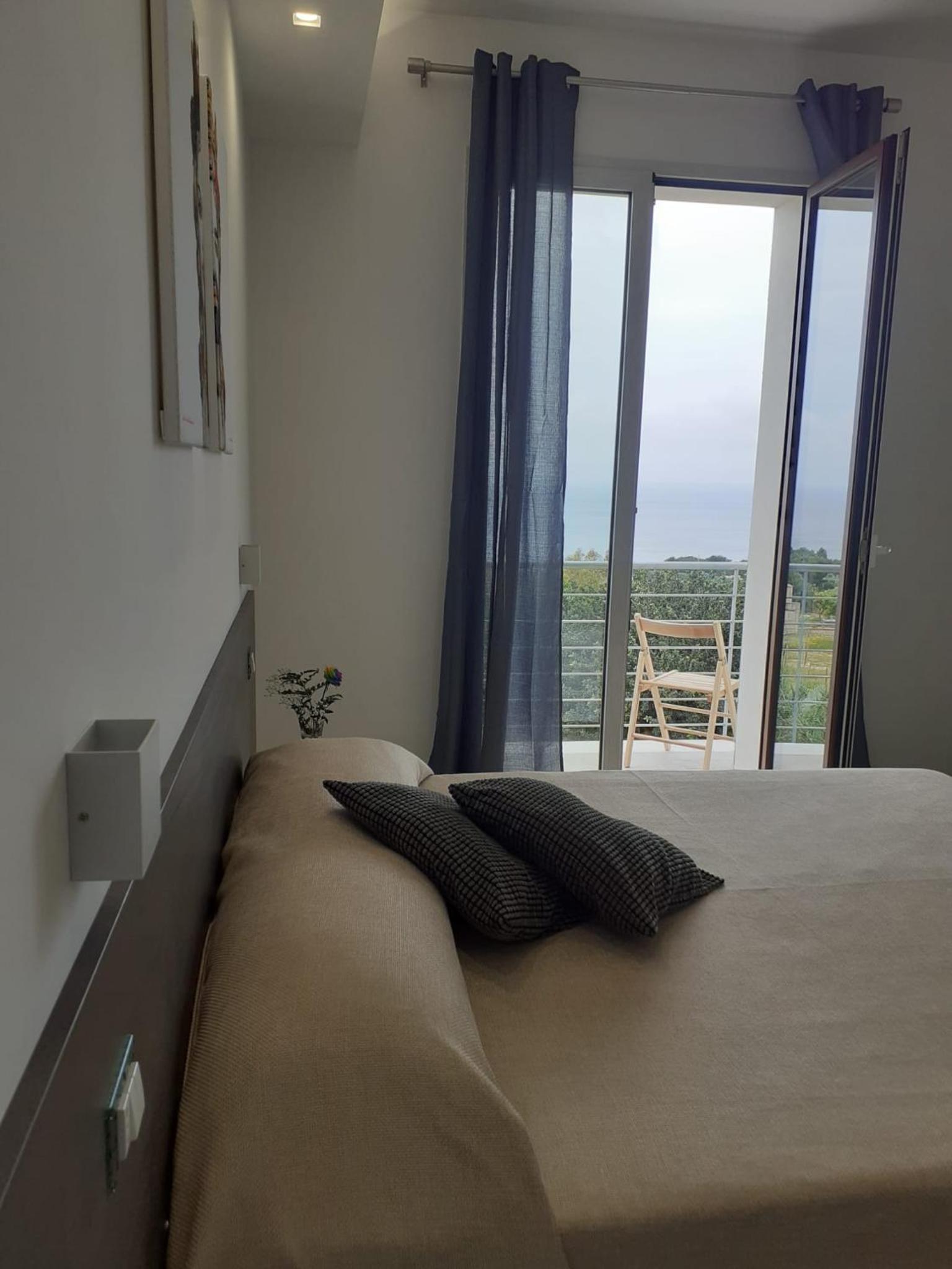 Double Room with Balcony and Sea View photo 1