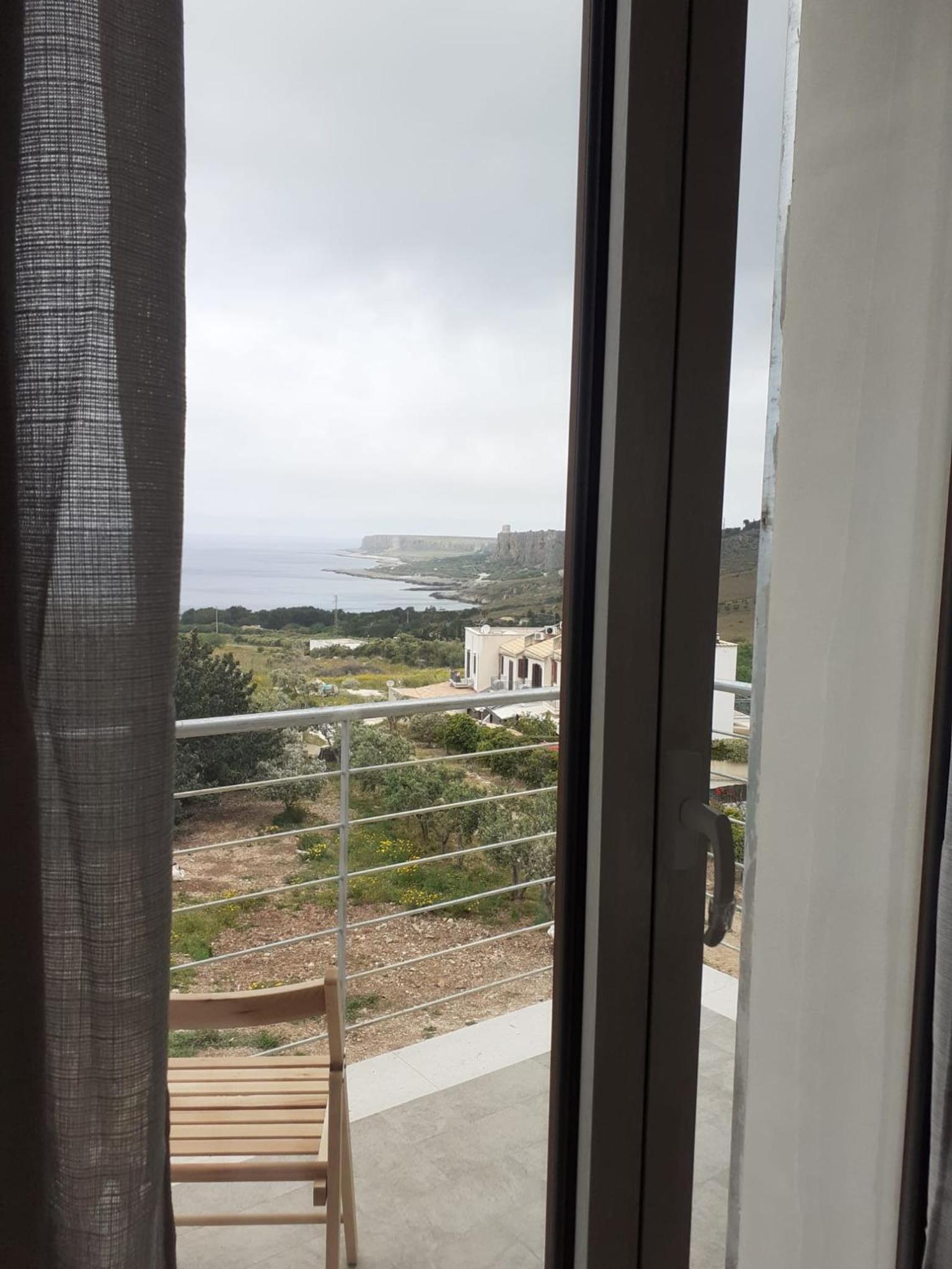 Double Room with Sea View photo 2