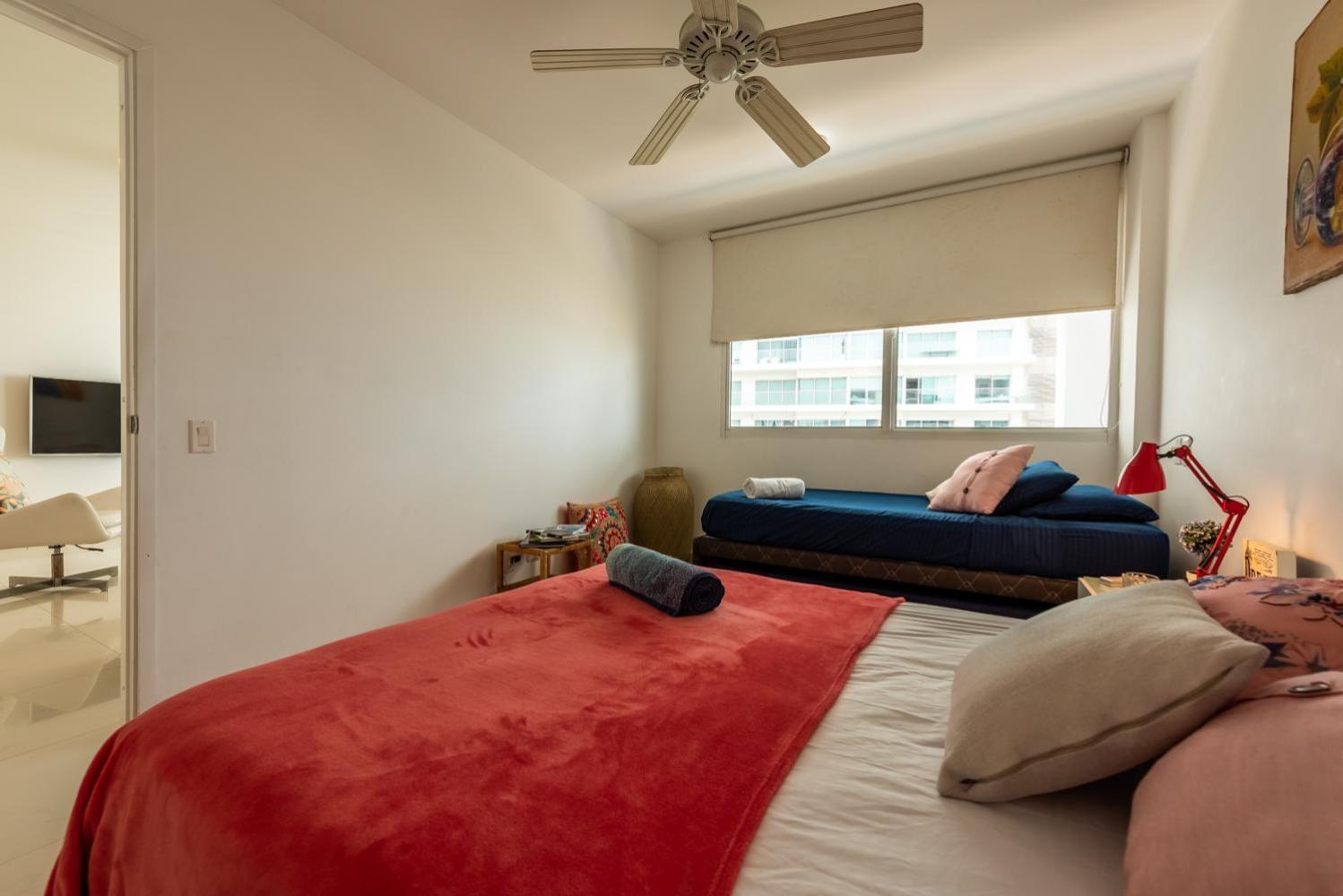 Studio Apartment with Sea View photo 3
