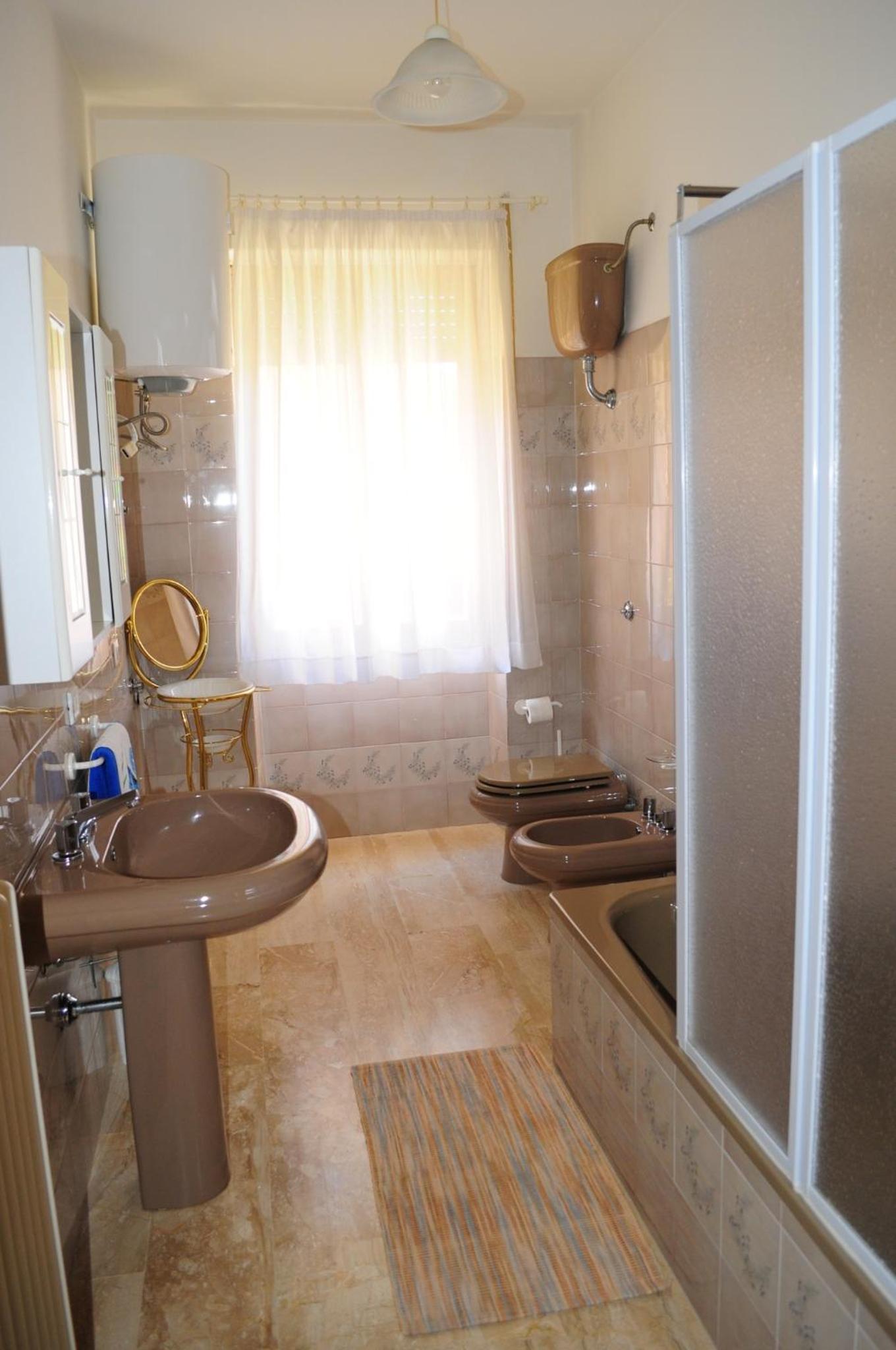 Triple Room - Photo 2