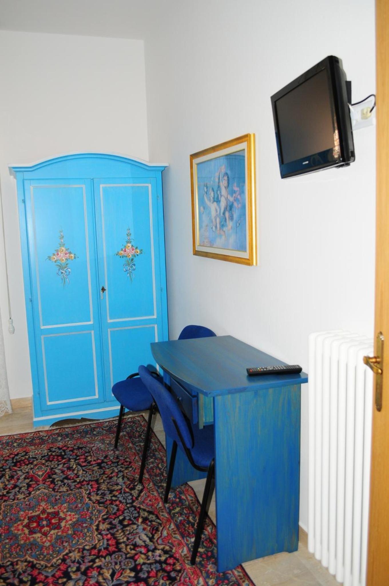 Triple Room - Photo 6