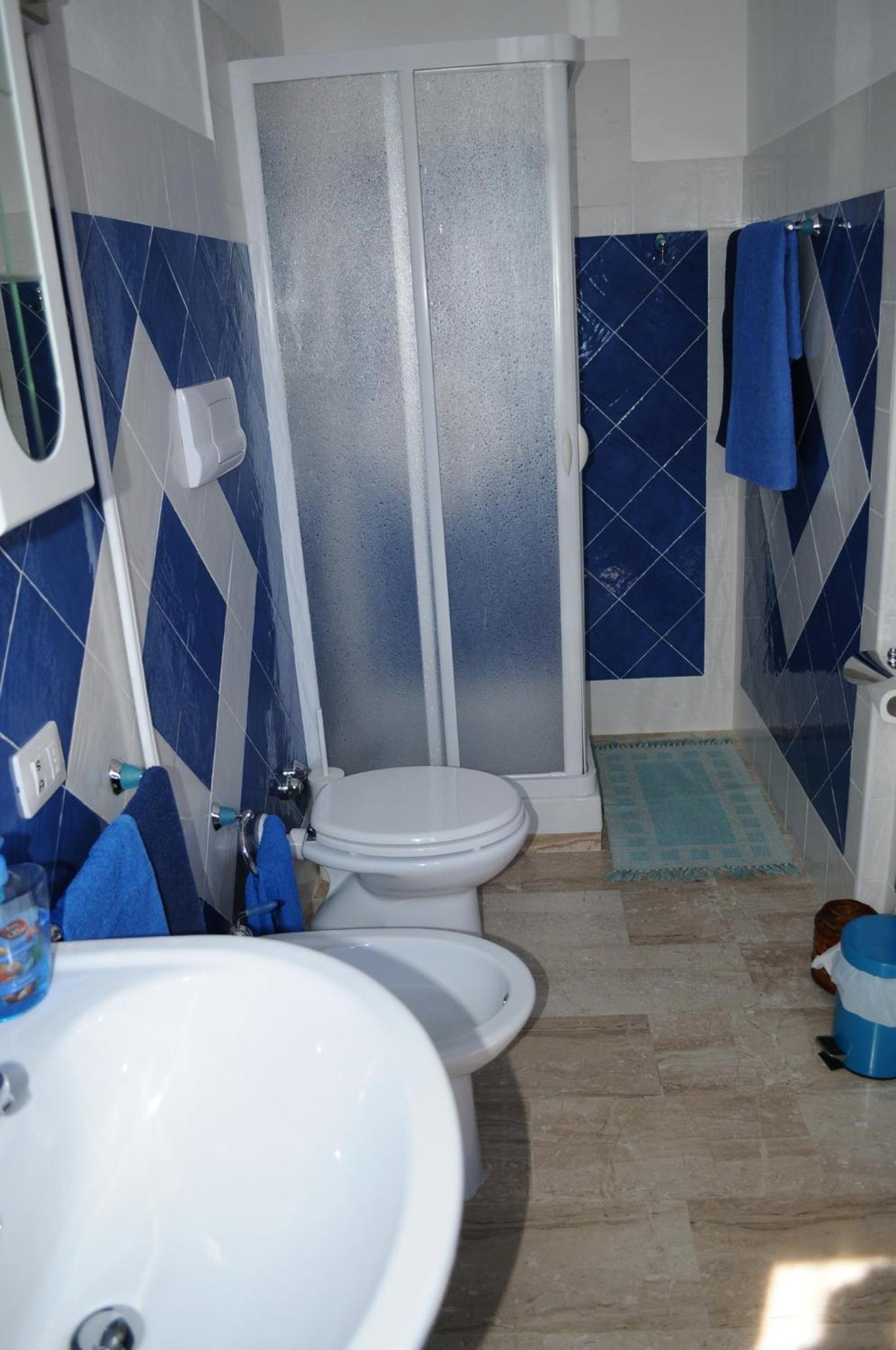 Double or Twin Room - Photo 3